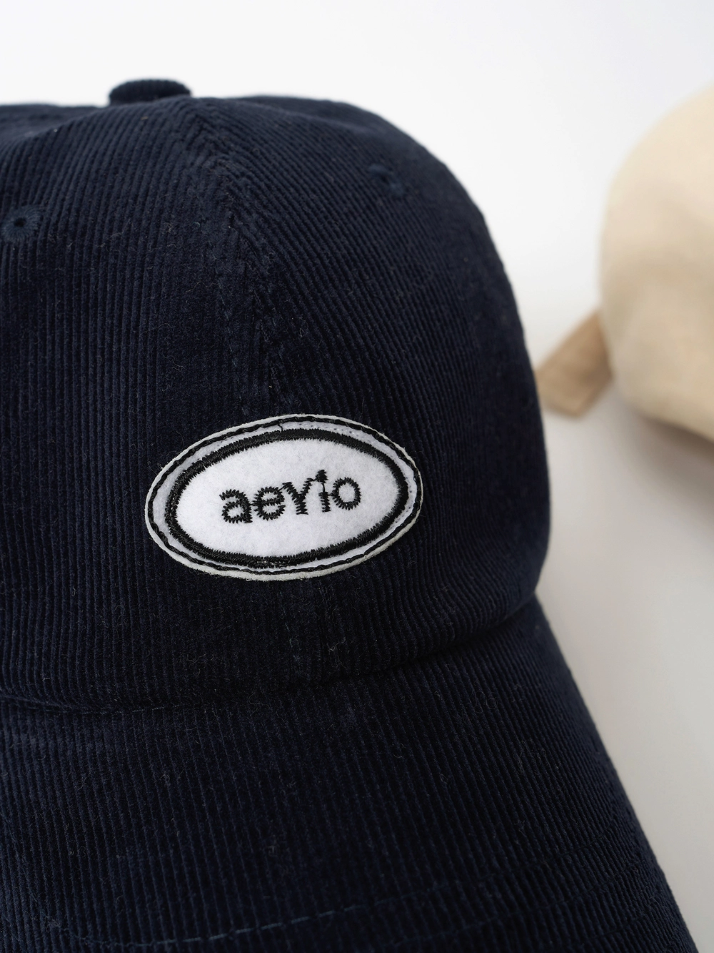 [KIDS] new/ordinary Logo cap_하트와펜_AKC3000_NAVY : 에이와이오스튜디오 aeyiostudio