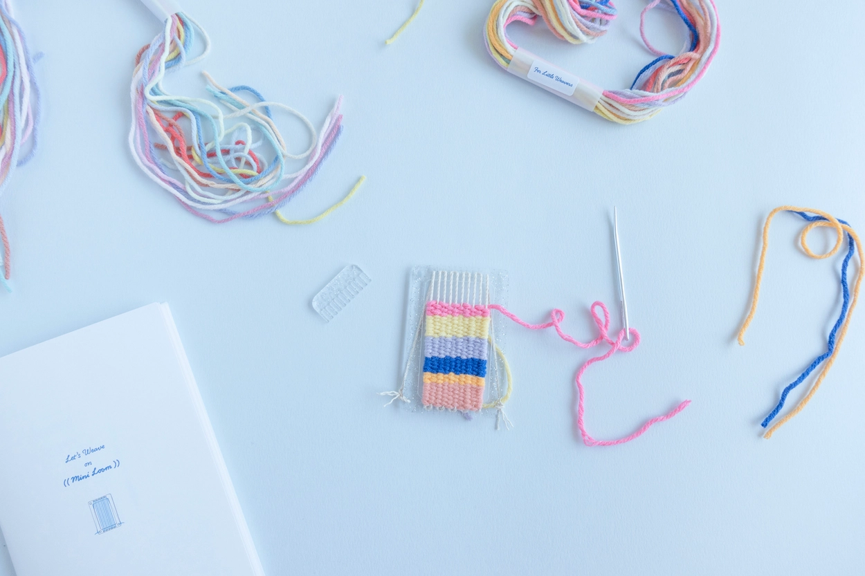 Weaving kit) Mini Loom for Kids (+Video Tutorial) - อื่นๆ - อะคริลิค