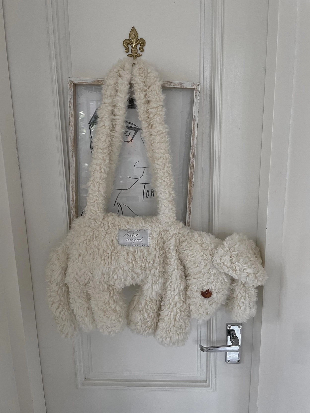 【数量限定】 Artist Komplex Nurunge Dog Shoulder Bag Ivory 누렁이 강아지 숄더백