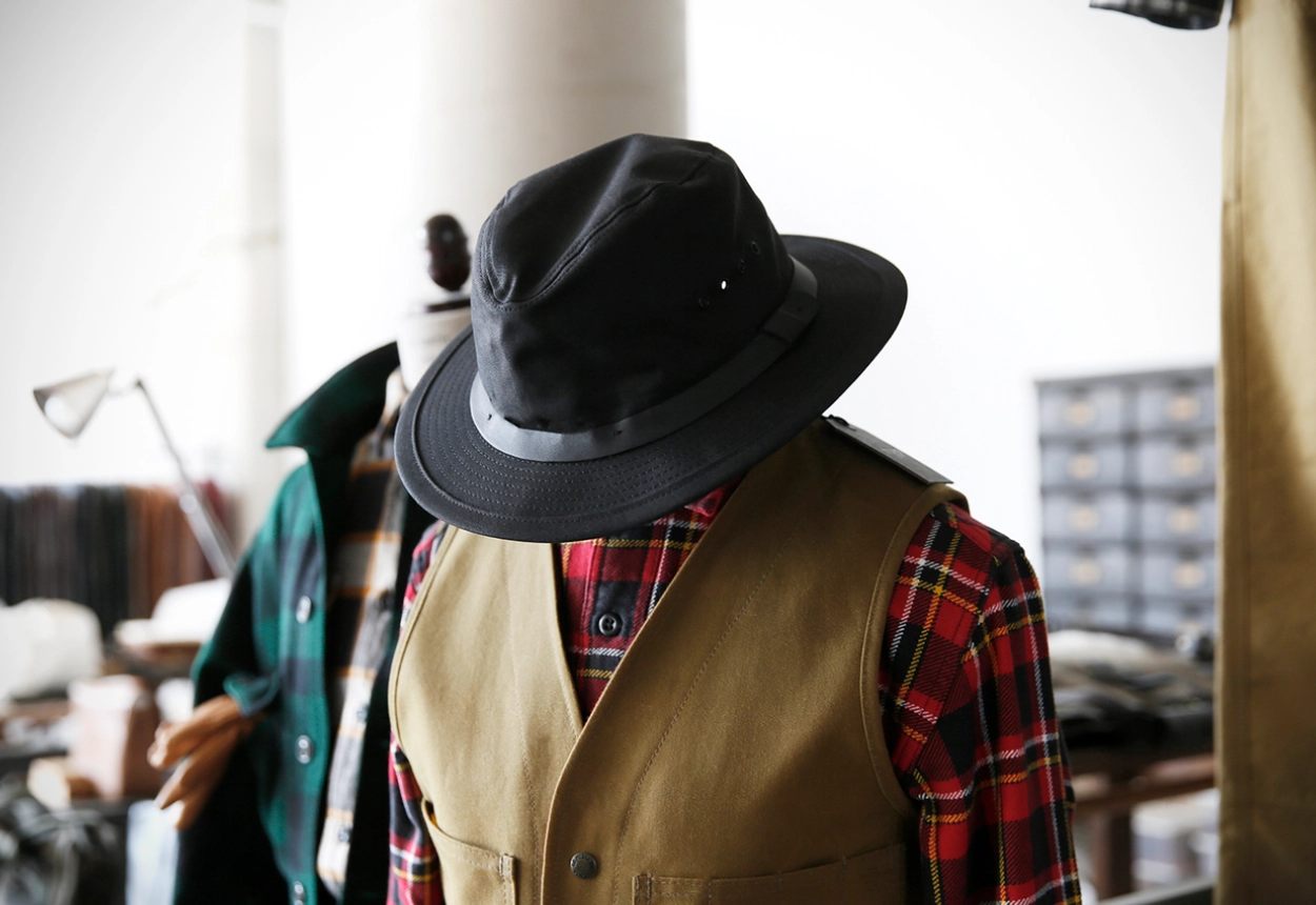 FILSON' TIN CLOTH PACKER HAT(BLACK) : L.SMITH & CO 1969