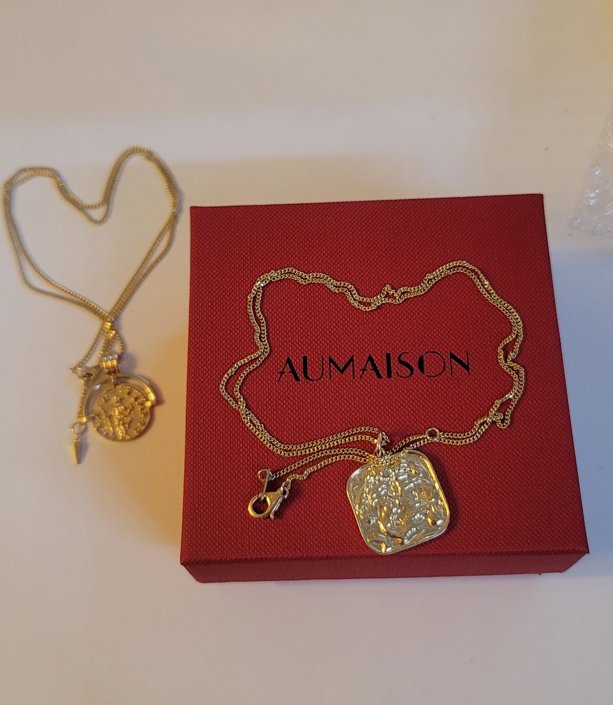 스퀘어 코인 목걸이 : 어메종 Aumaison | 매일 착용하는 클래식 & 프리미엄 주얼리