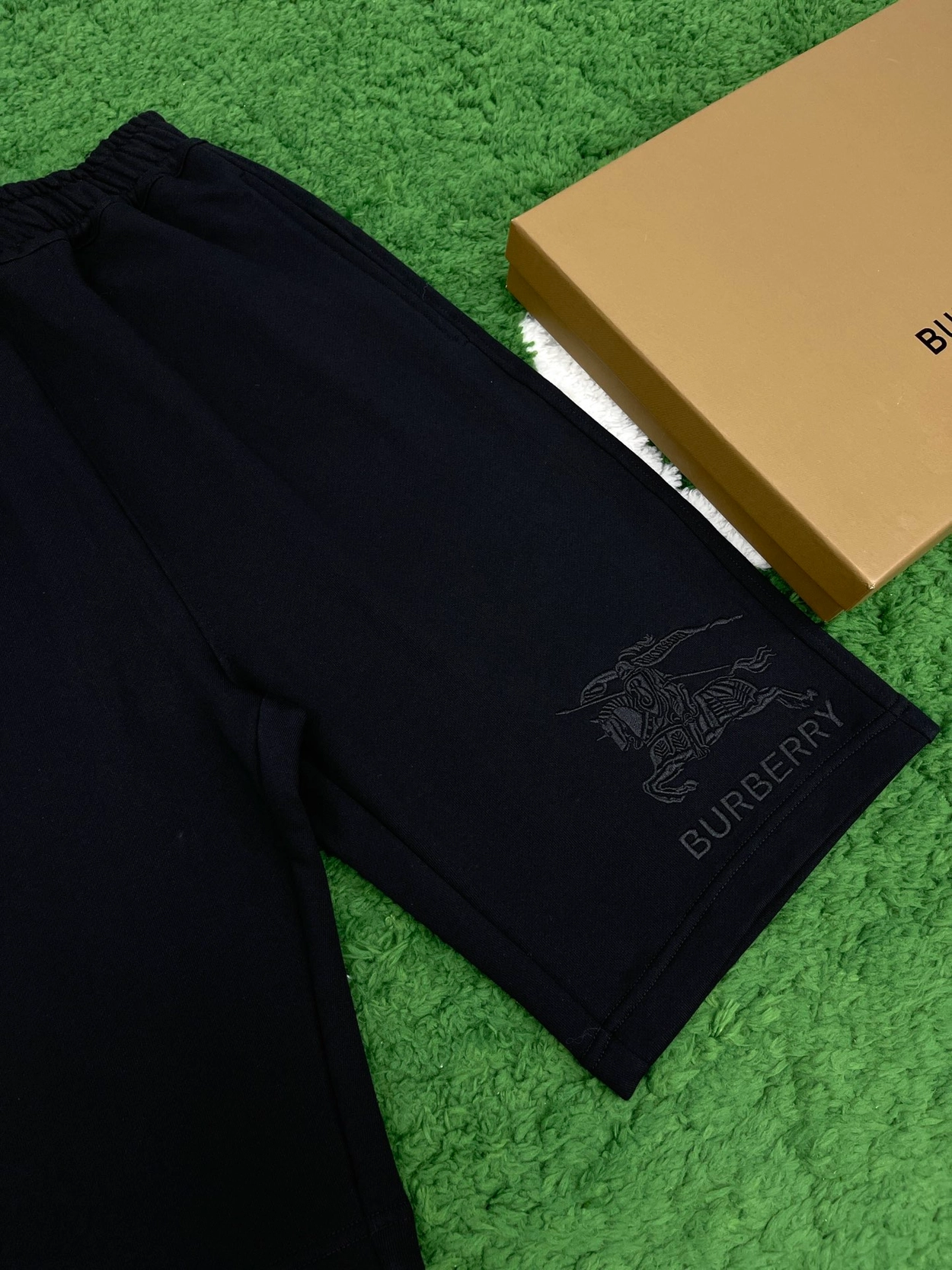957328e822622.jpg