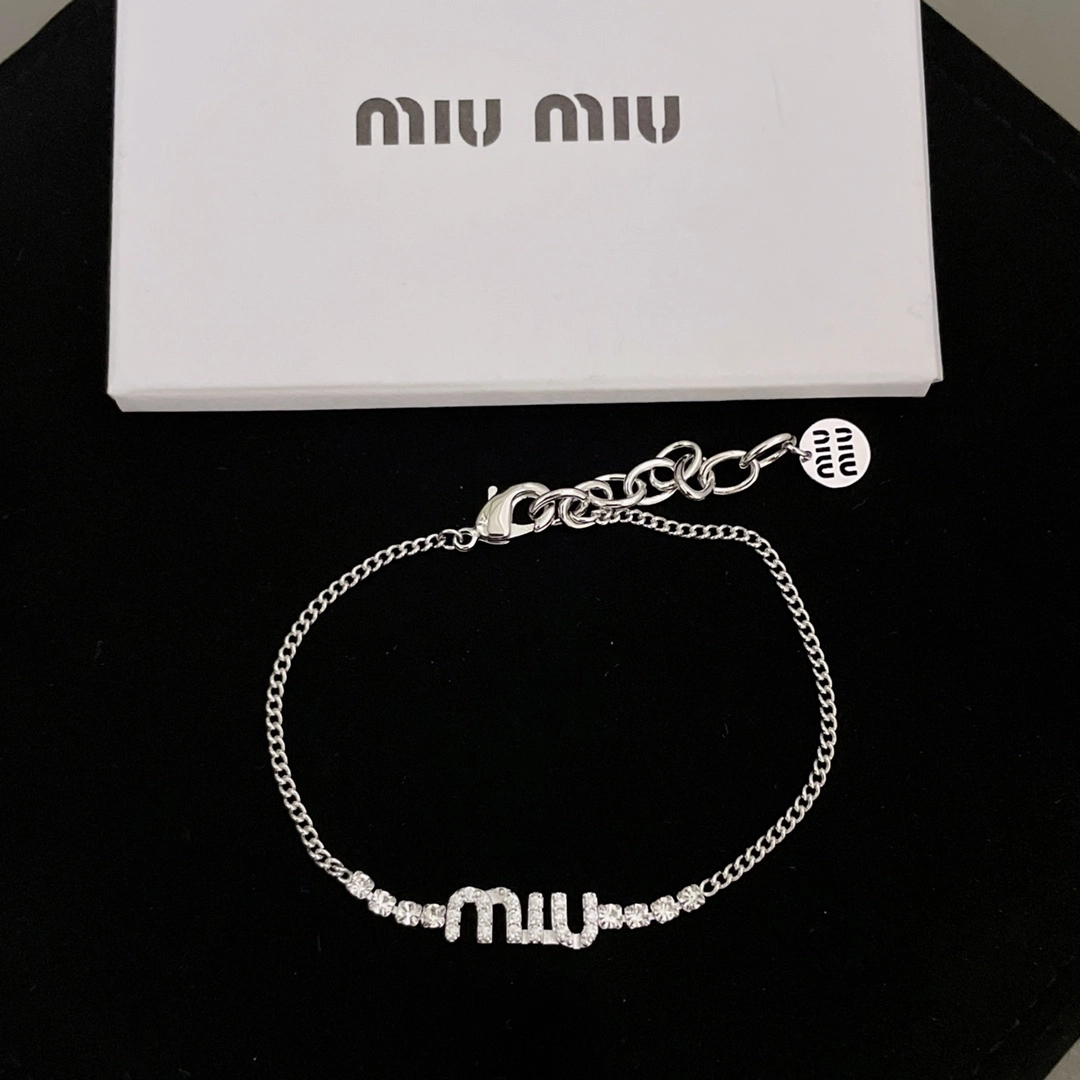 962ab3d8005a6.jpg