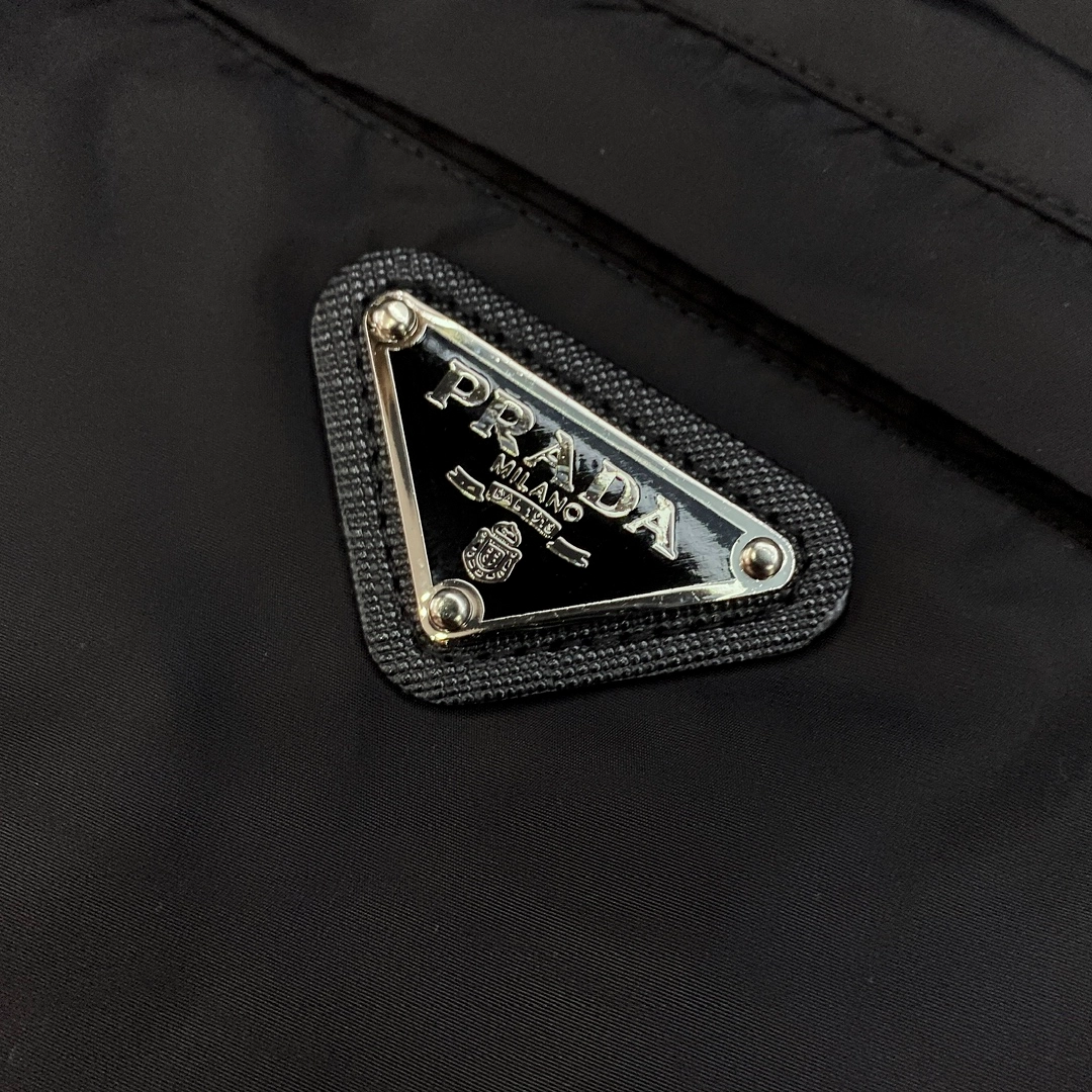 d8e219acb5a77.jpg