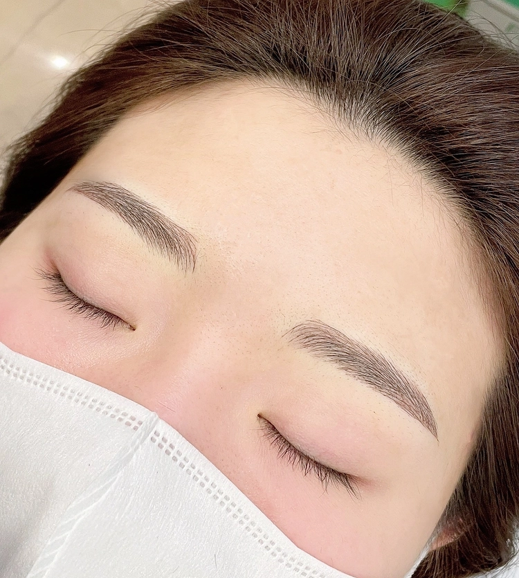 眉 : sizuka clinic