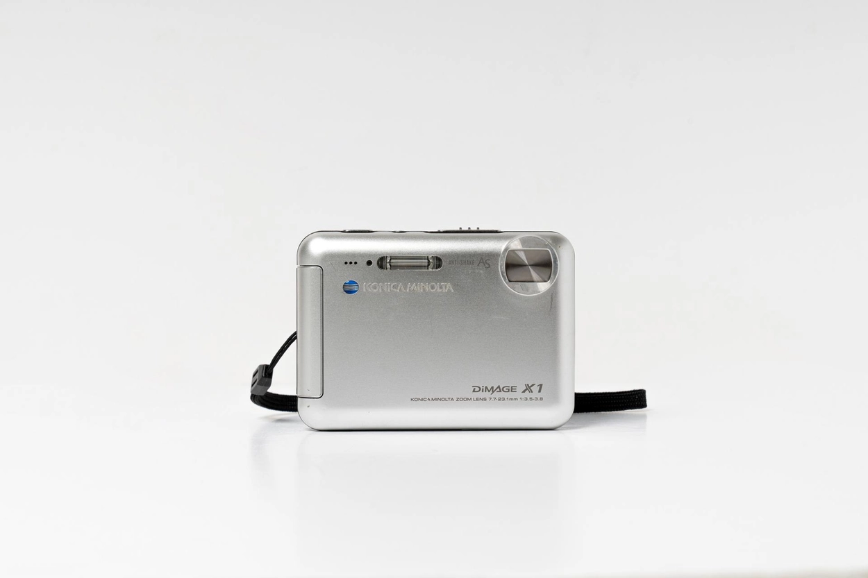 미놀타 Dimage X1