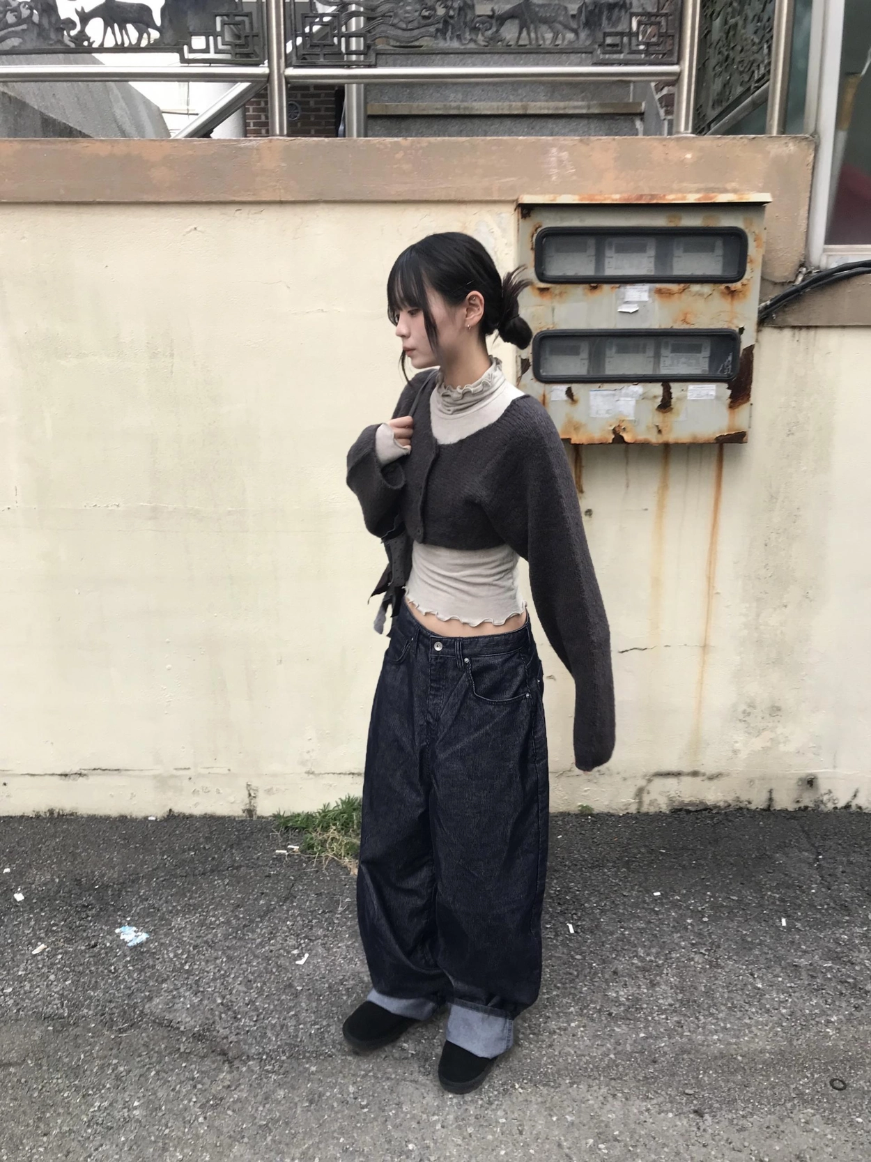 ネイビー レースフリル Tシャツ ネイビー レースフリル Tシャツ