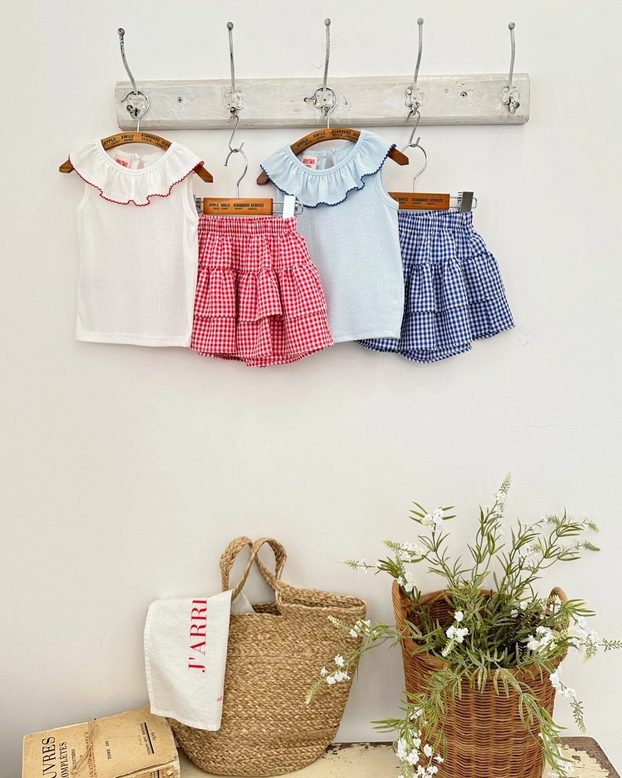 Apple Smile Pincoat Sleeveless Sky
