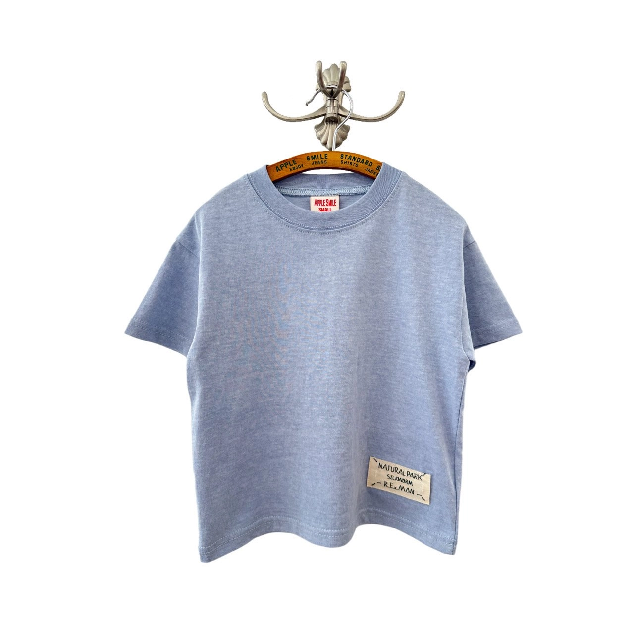 Apple Smile Natural T-shirt Sky