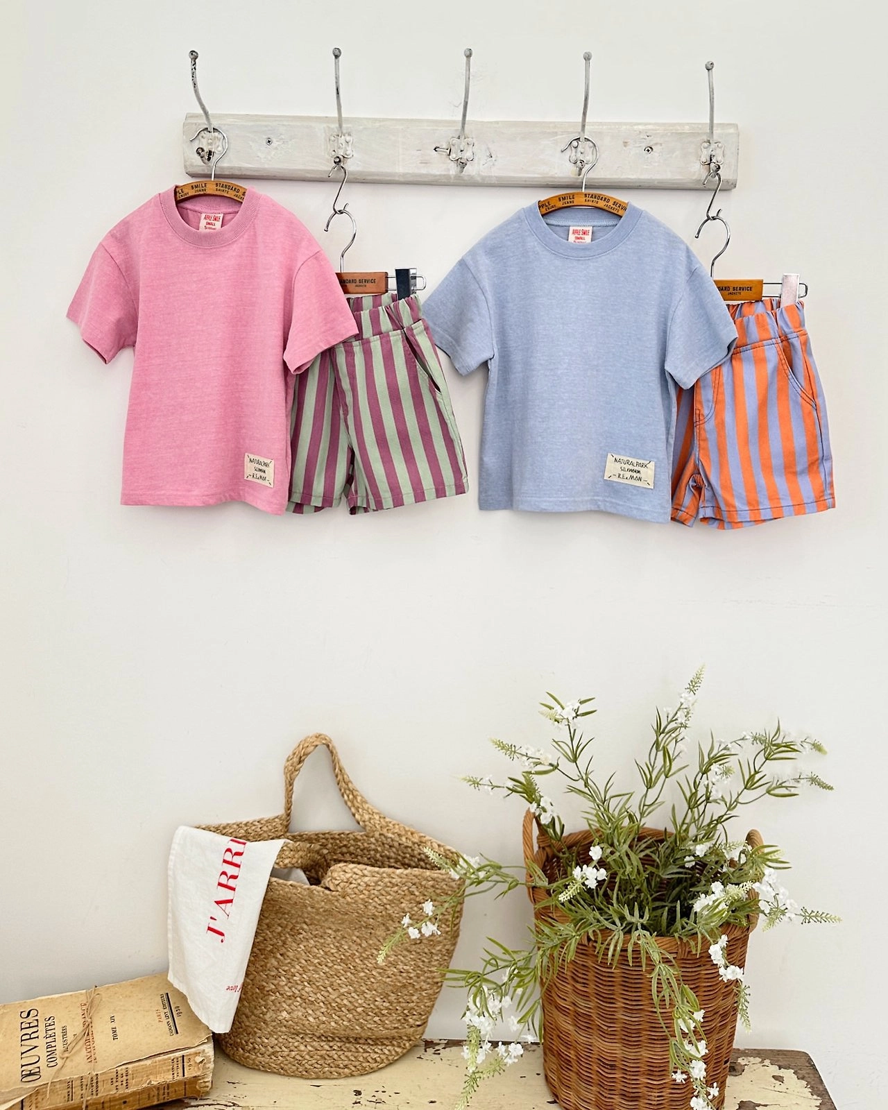 Apple Smile Border Stripe Shorts Orange