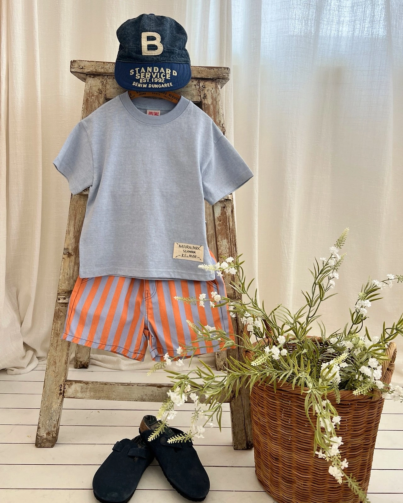 Apple Smile Border Stripe Shorts Orange
