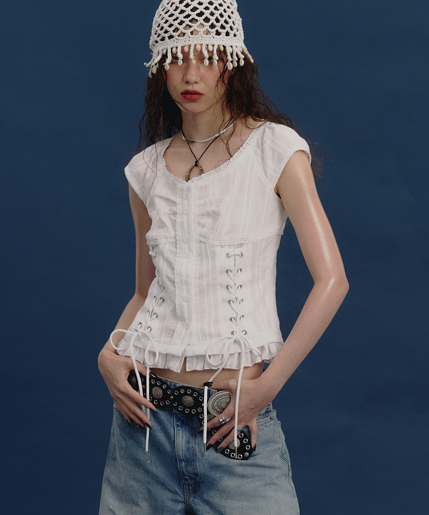 トップス NOT KNOWING Eyelet Lace Up Blouse Eyelet Lace Up Blouse (WHITE) : NOTKNOWING