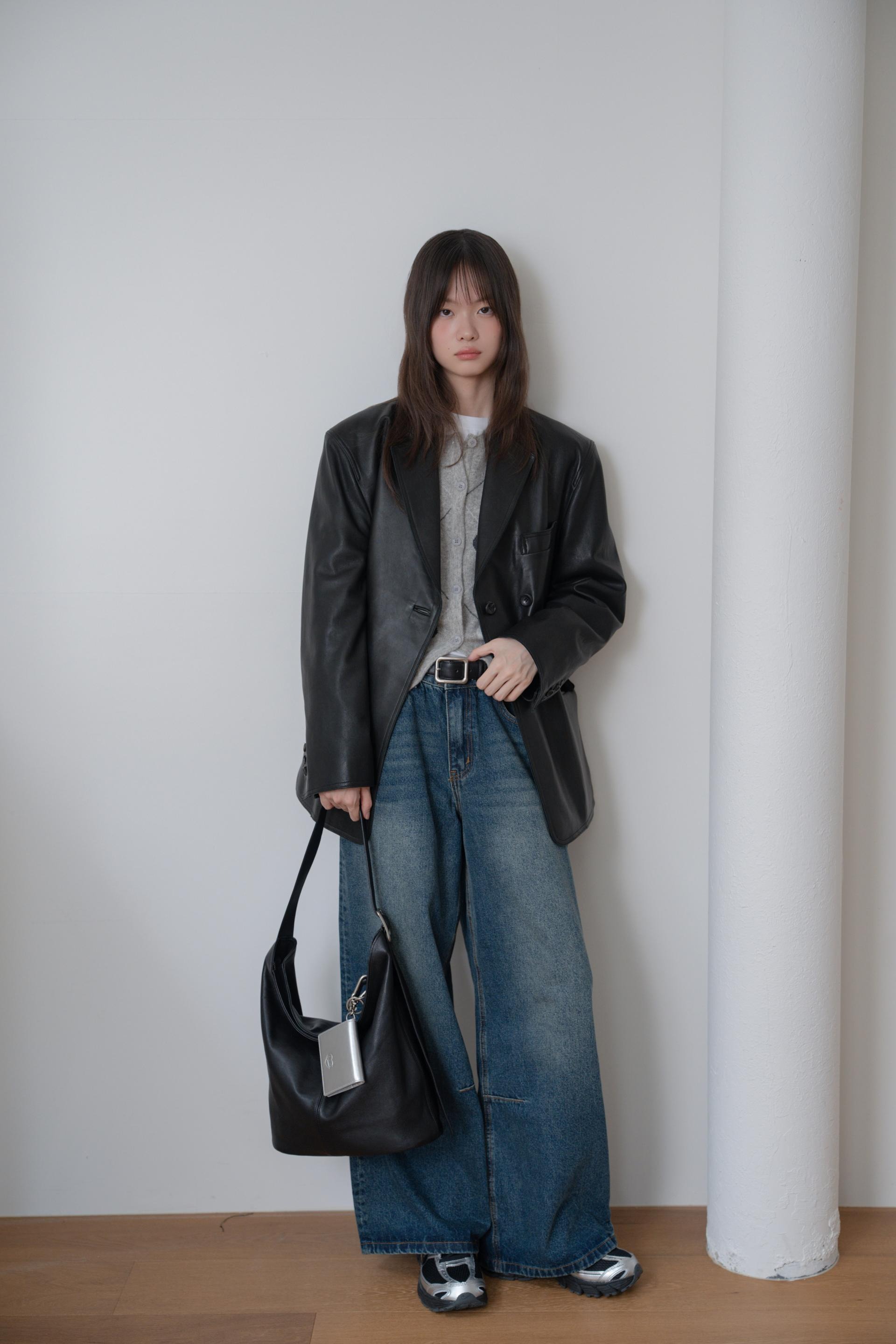 Bawu拉链水桶包 / Bao Bag