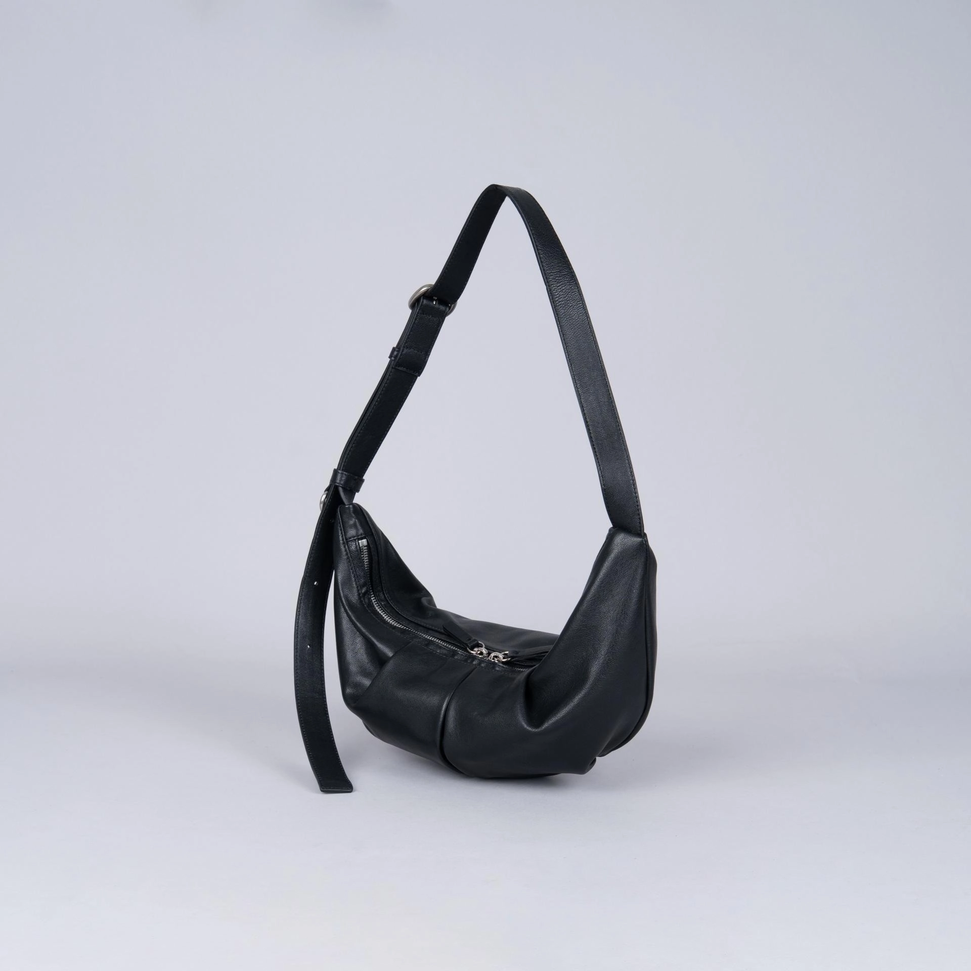 Separated body bag / Cent Crossbody Bag