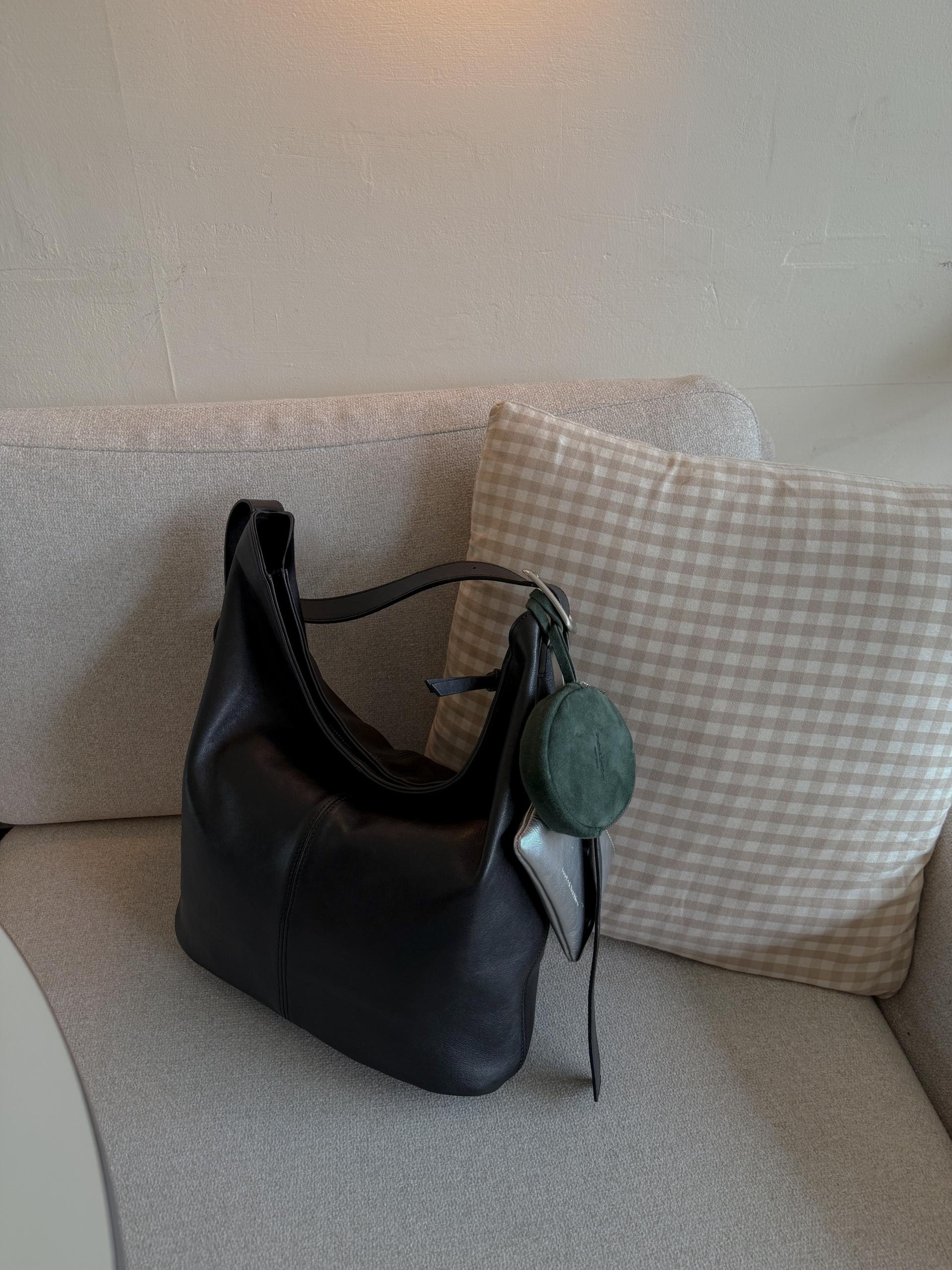 Bawu拉链水桶包 / Bao Bag