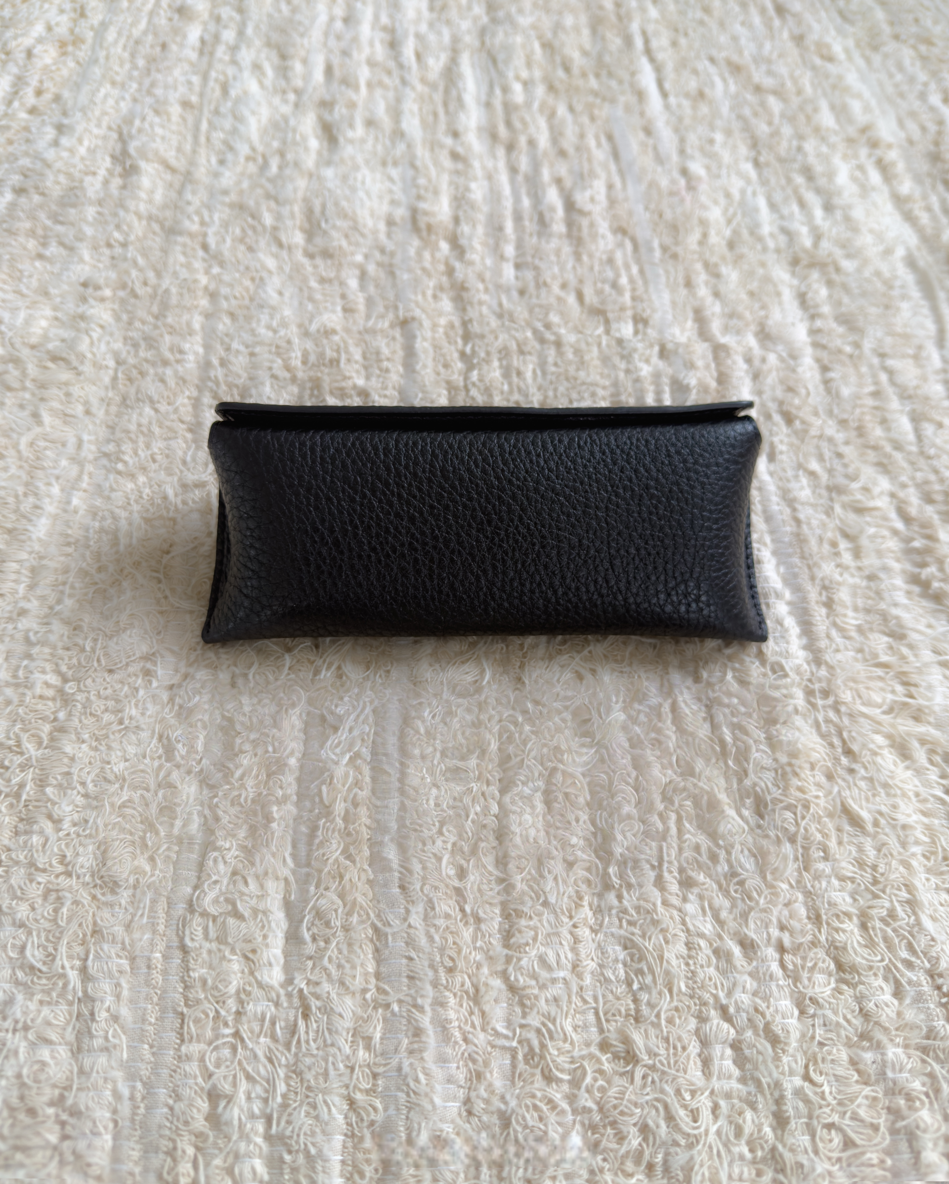 纤薄简约眼镜盒 / Slim Eyewear Case