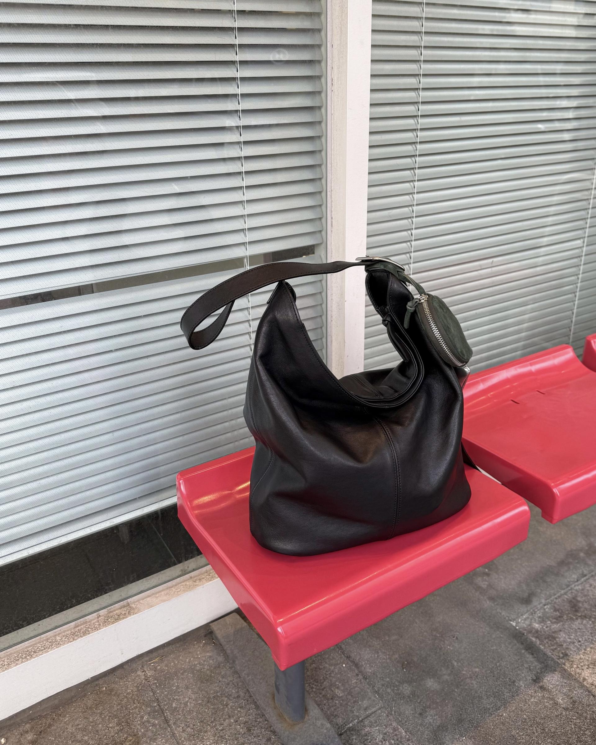 Bawu拉链水桶包 / Bao Bag