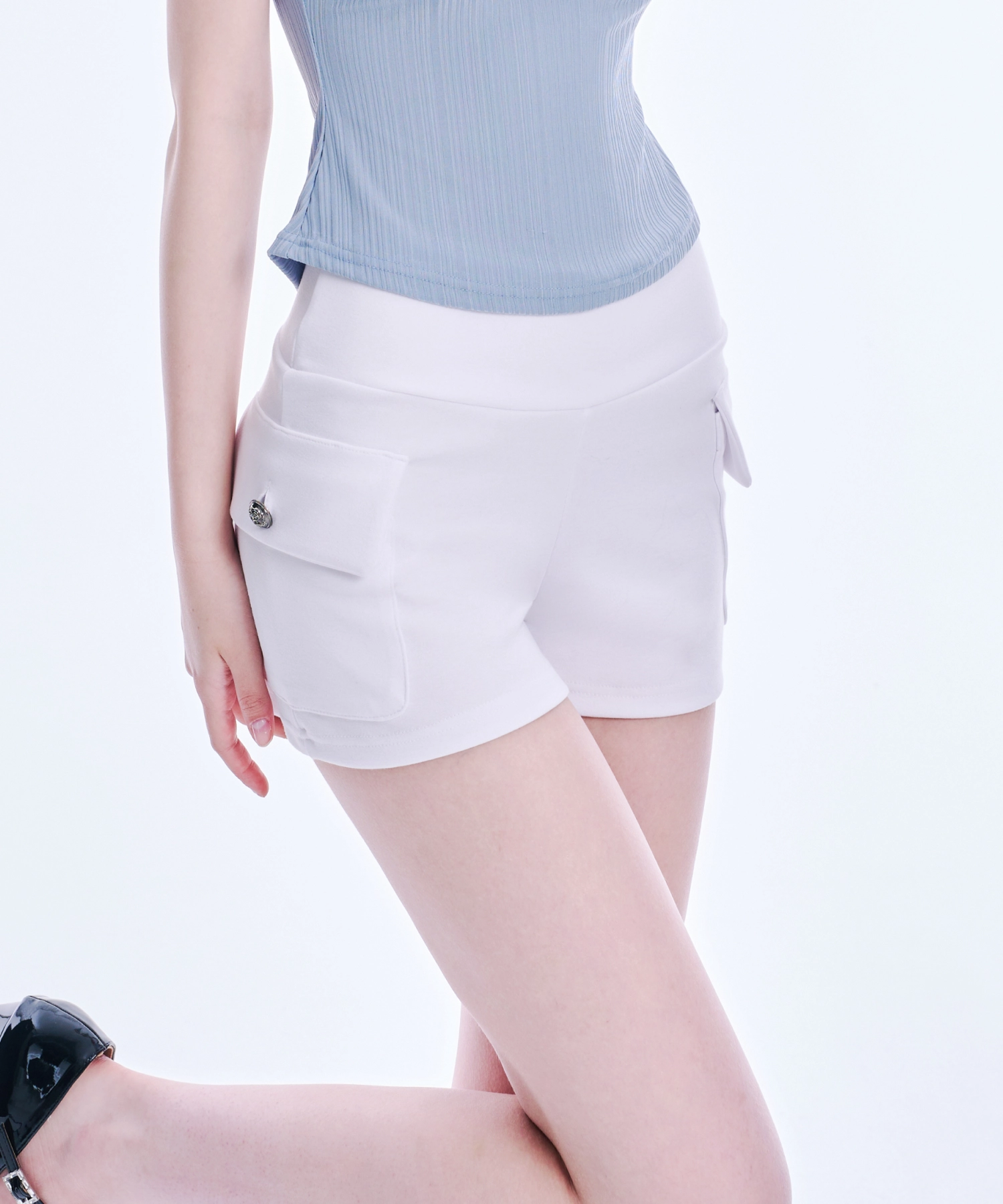 Stretch Cargo Pocket Shorts (White)