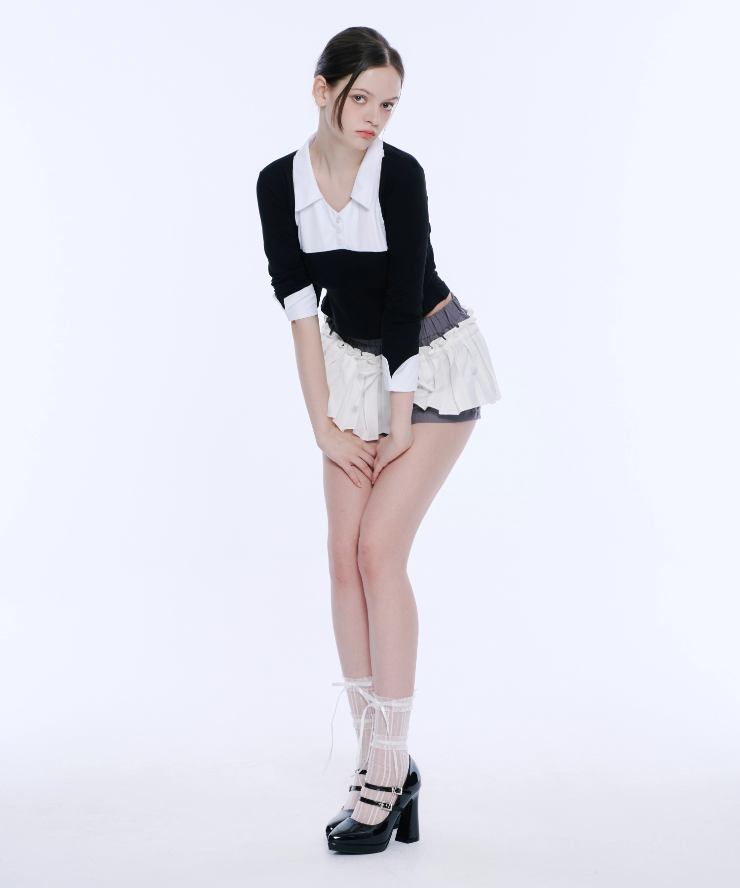 Layered Sleeveless Top & Bolero Set (Black&White)