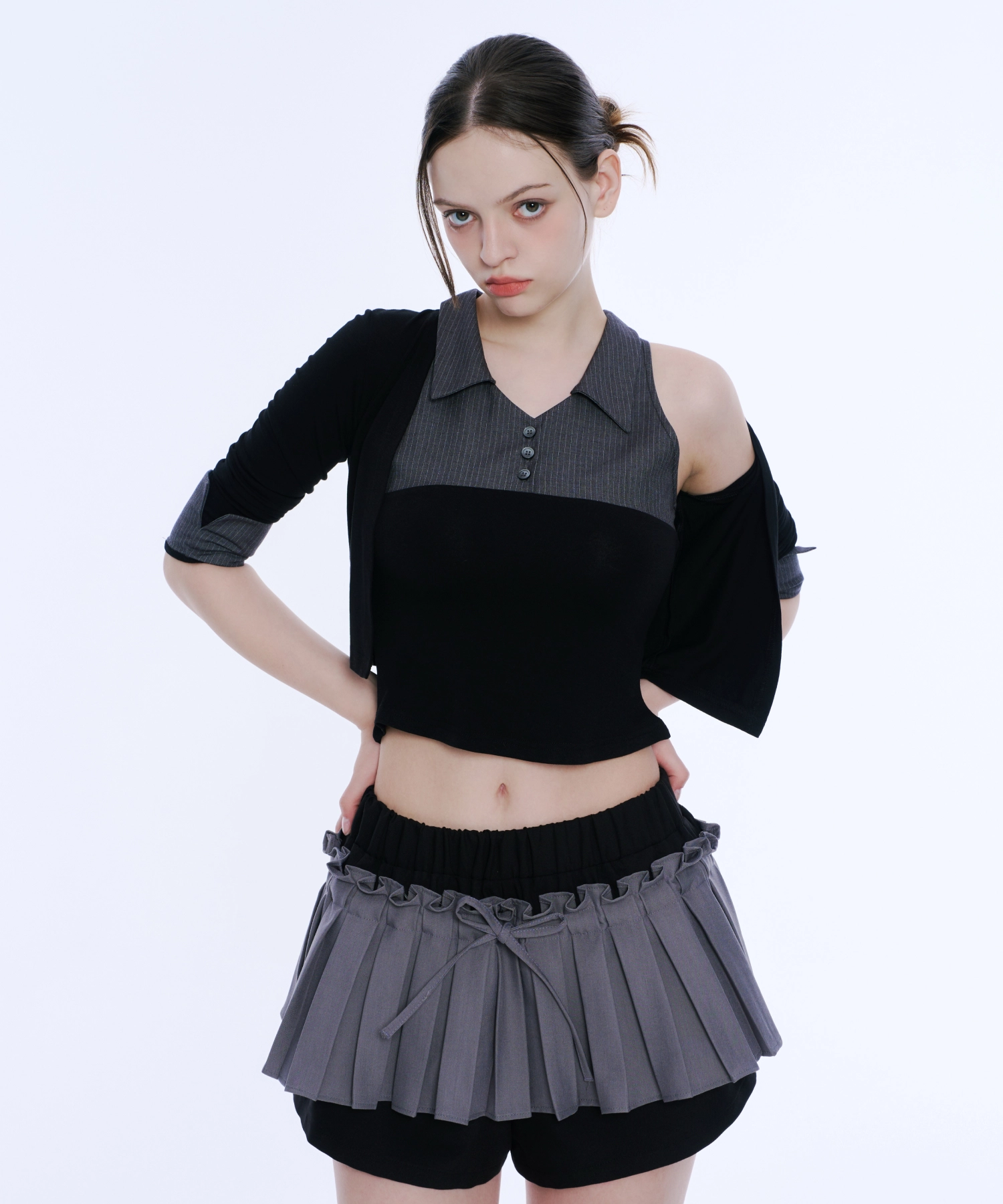 Layered Sleeveless Top & Bolero Set (Black&Grey)