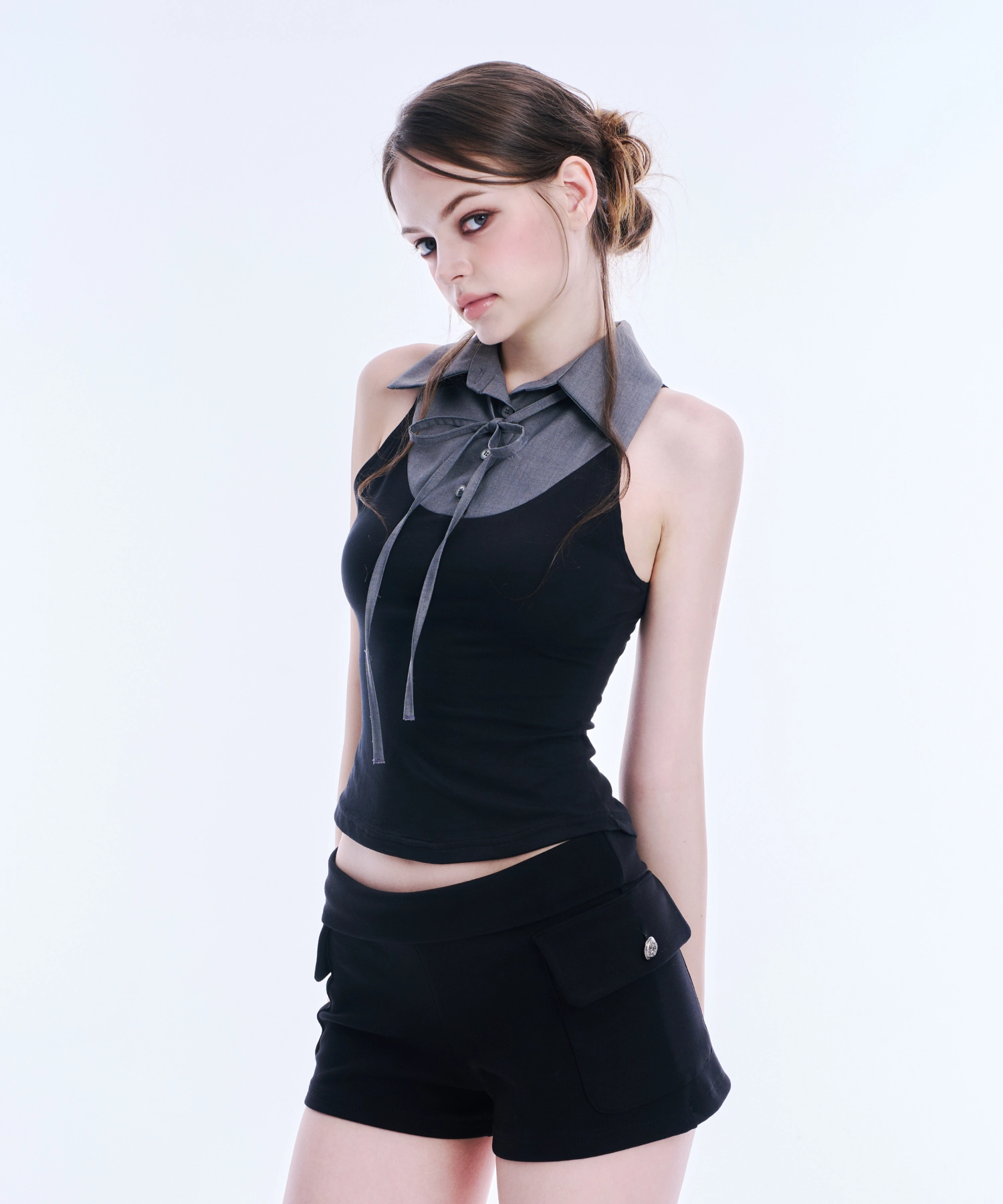 ARCMETHOD（アークメソッド）の「Layered Ribbon Collar Sleeveless Tee (Grey)（Tops）」