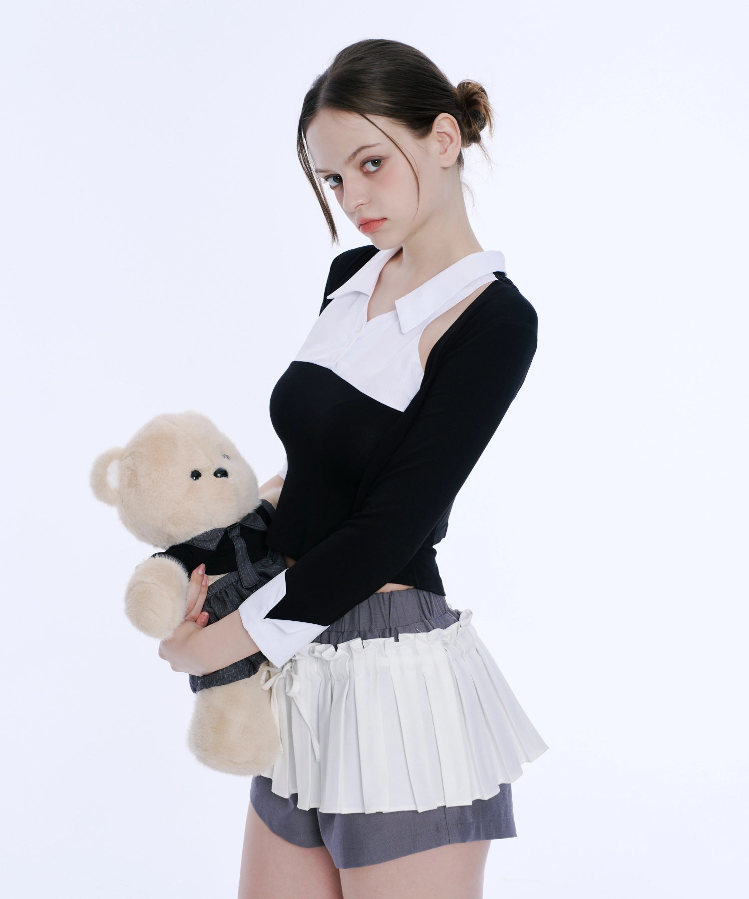 Layered Sleeveless Top & Bolero Set (Black&White)