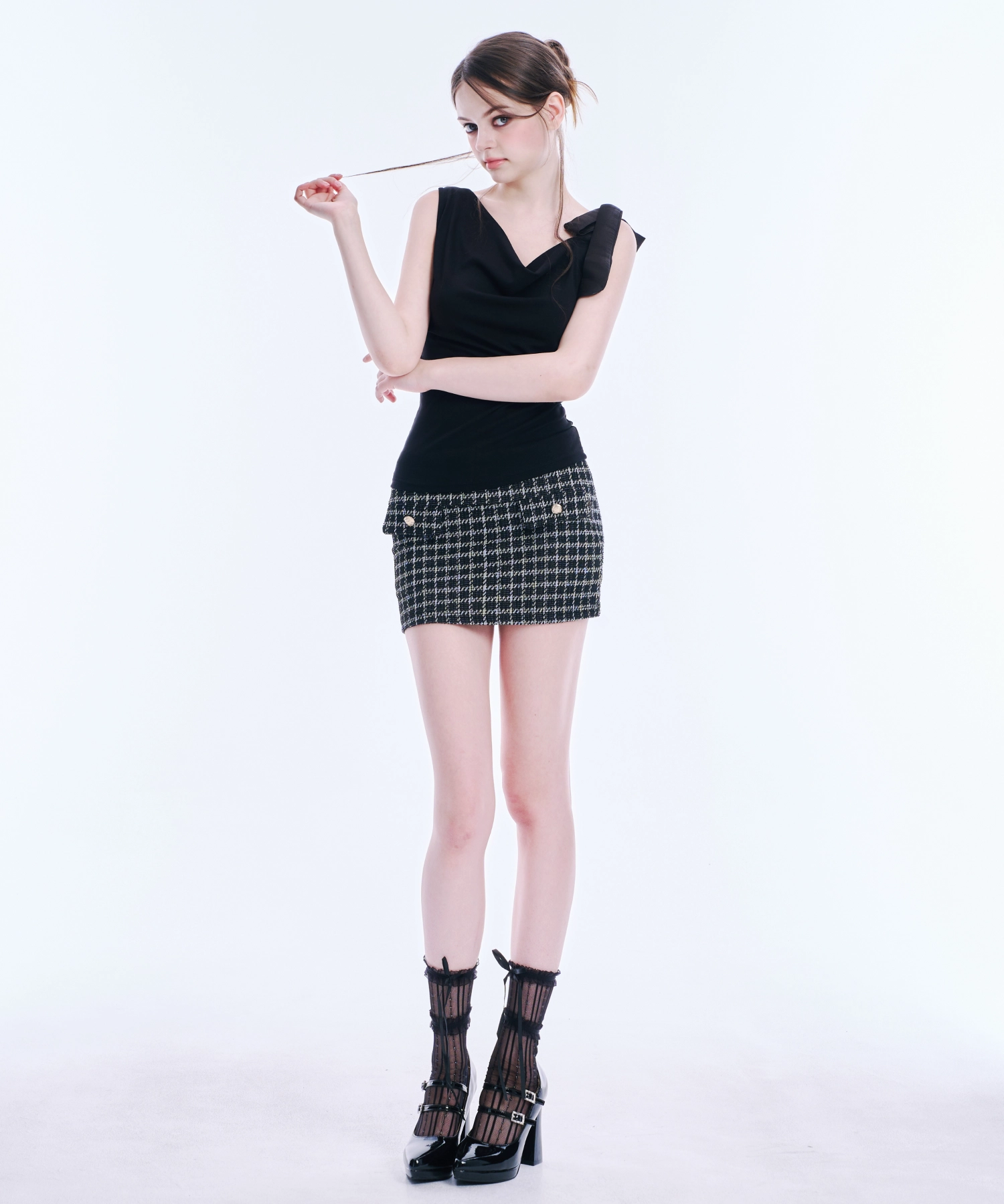 ARCMETHOD（アークメソッド）の「Tweed Flap Detail Mini Skirt (Black)（Skirts）」