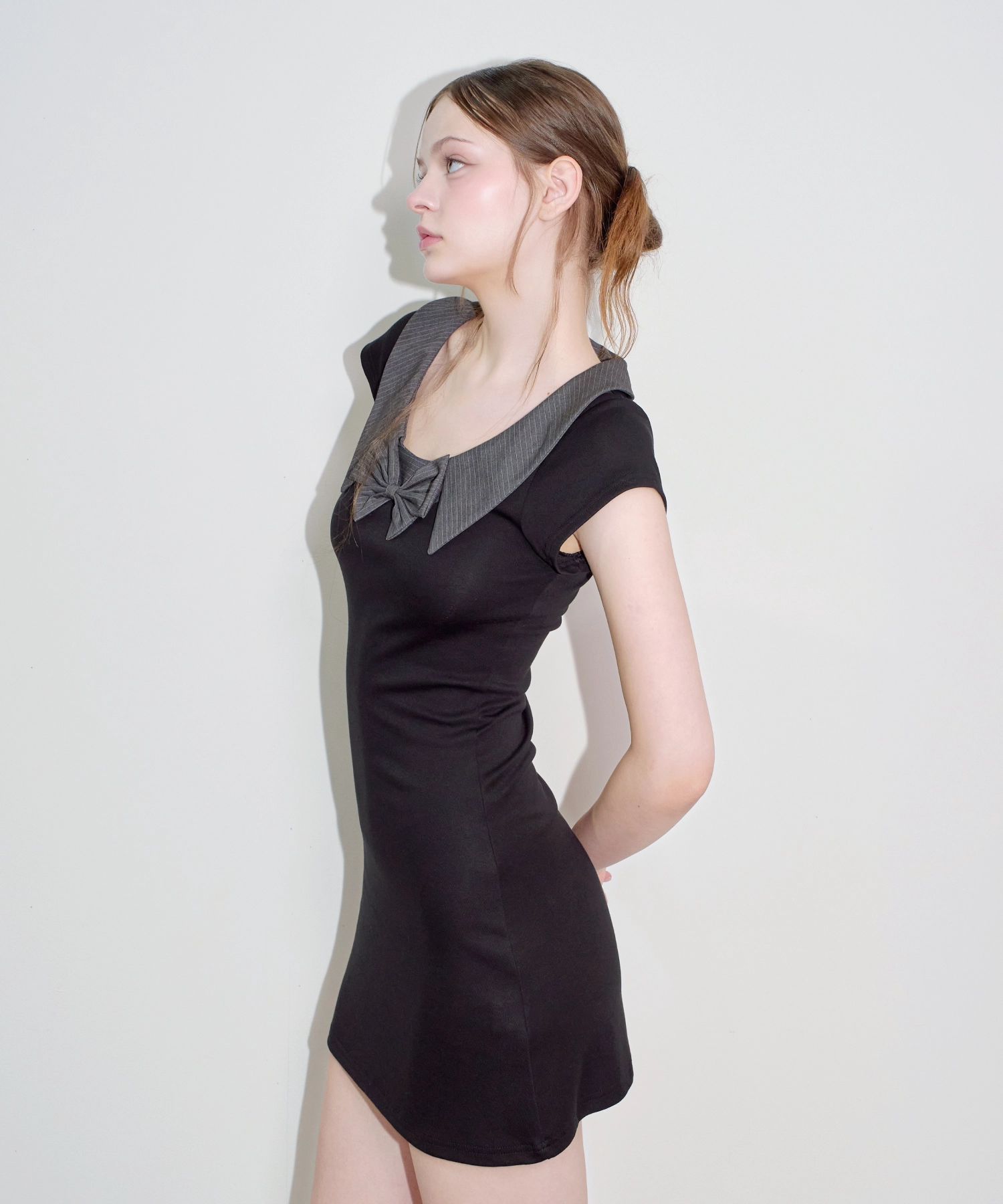 ARCMETHOD（アークメソッド）の「Layered Collar Ribbon Mini Dress (Black)（Dresses）」