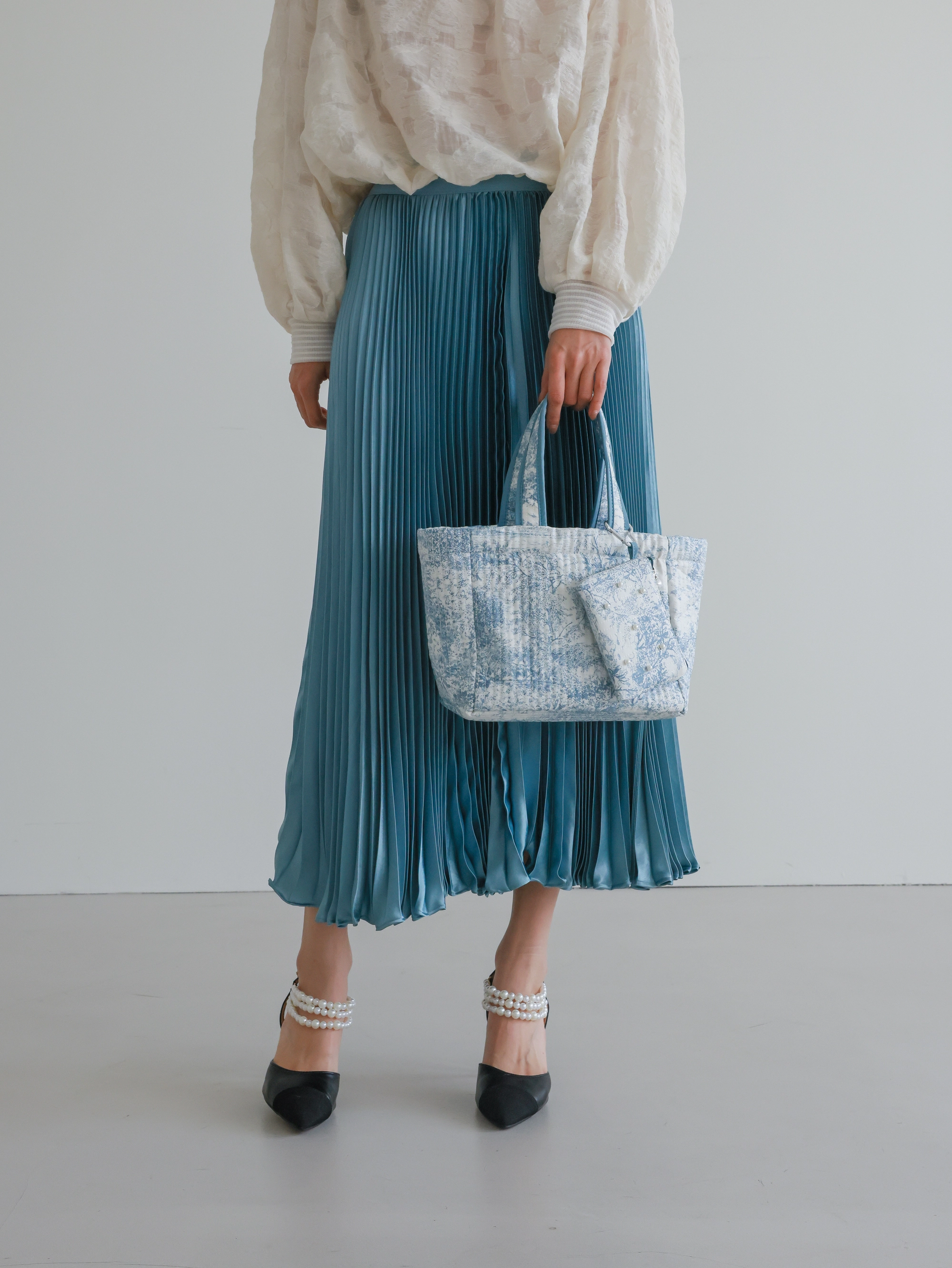 トワル スモール ヌビバッグ (Small Blue/Blue) : LUX HEAVEN