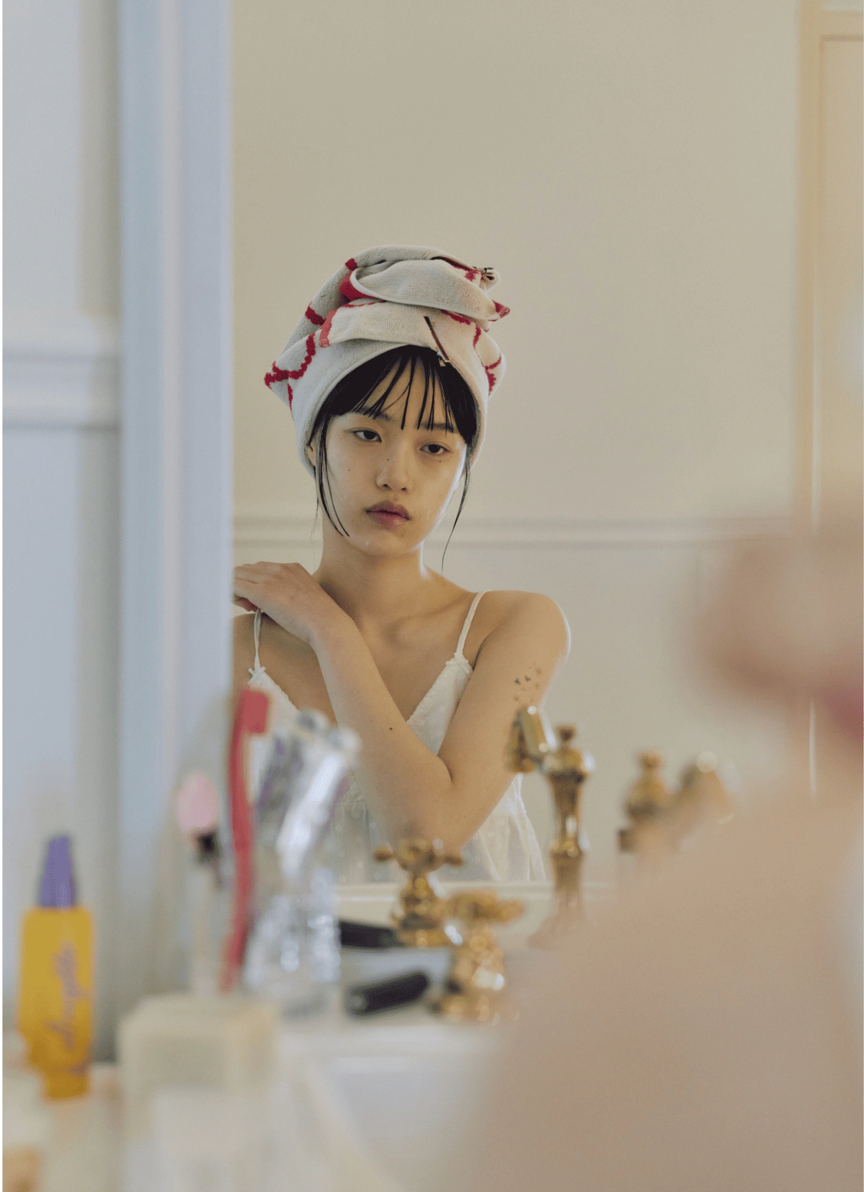악세사리 모델 착용 이미지-S8L4