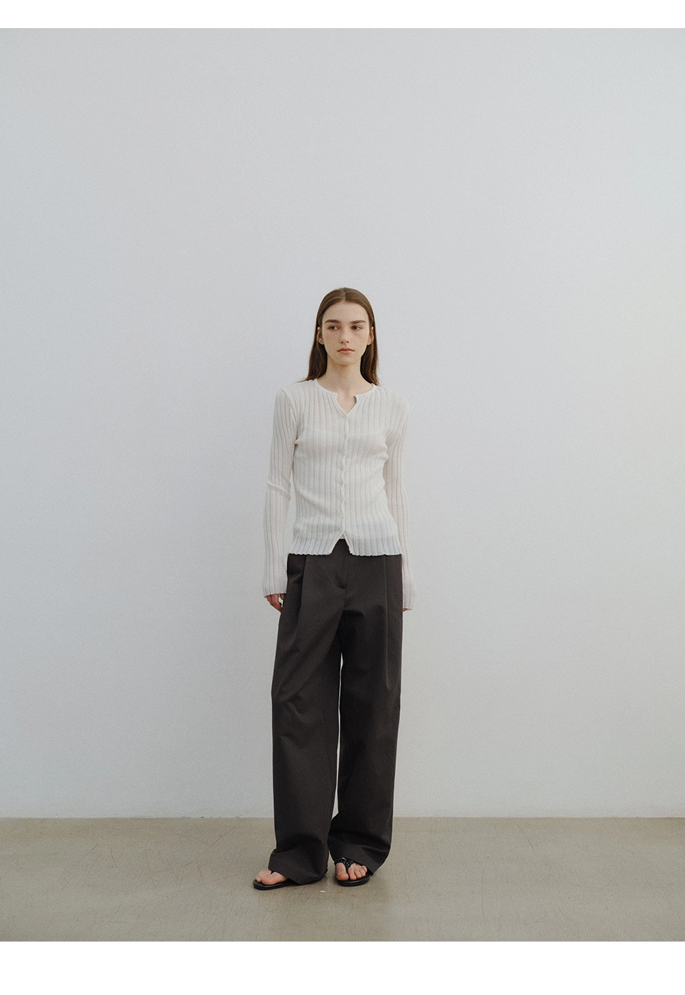 One-tuck wide chino pants_2colors