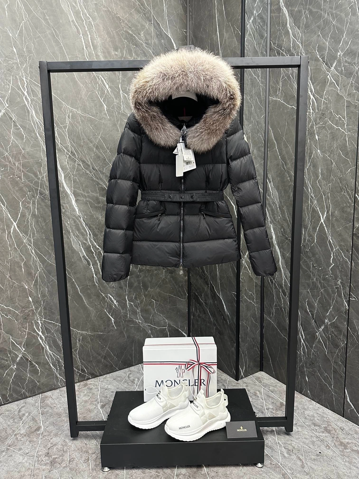 보에드 쇼트 다운 패딩