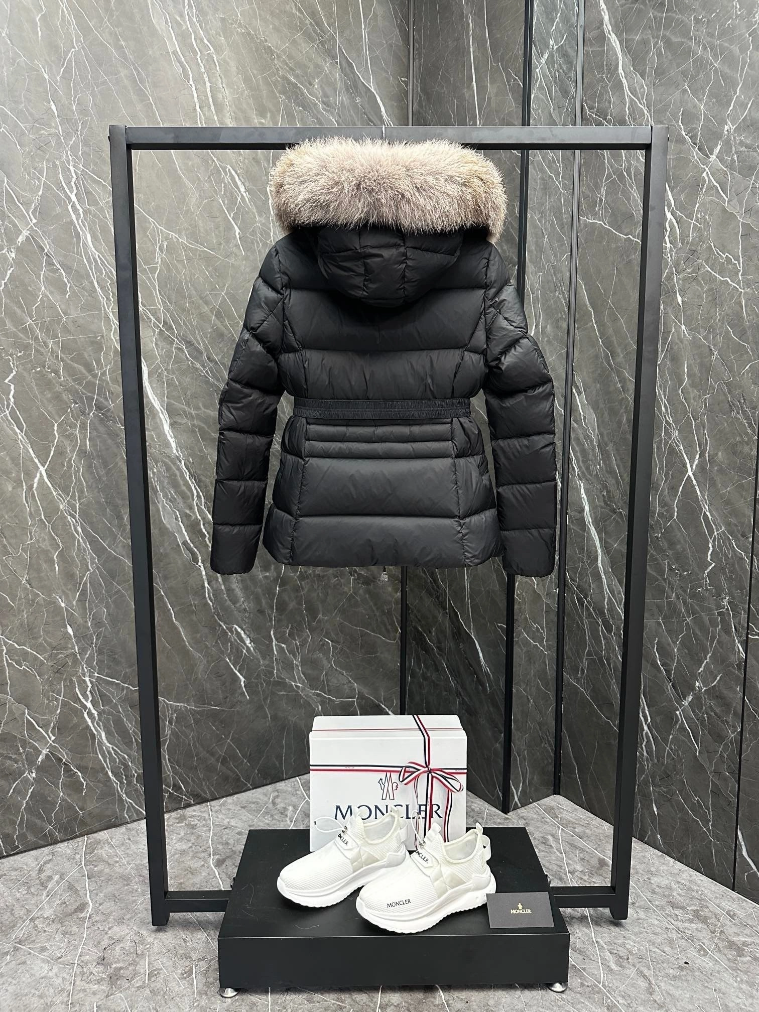 보에드 쇼트 다운 패딩