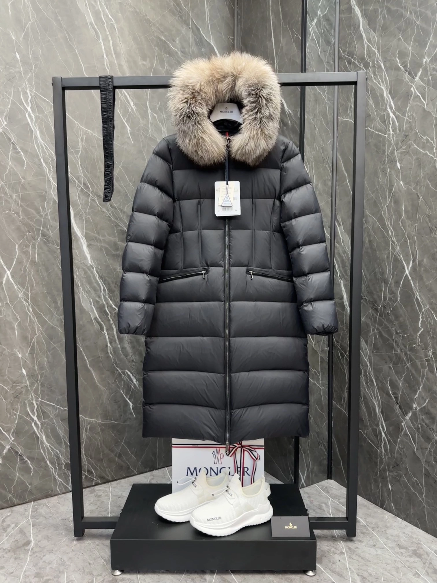 보에딕 롱 다운 패딩