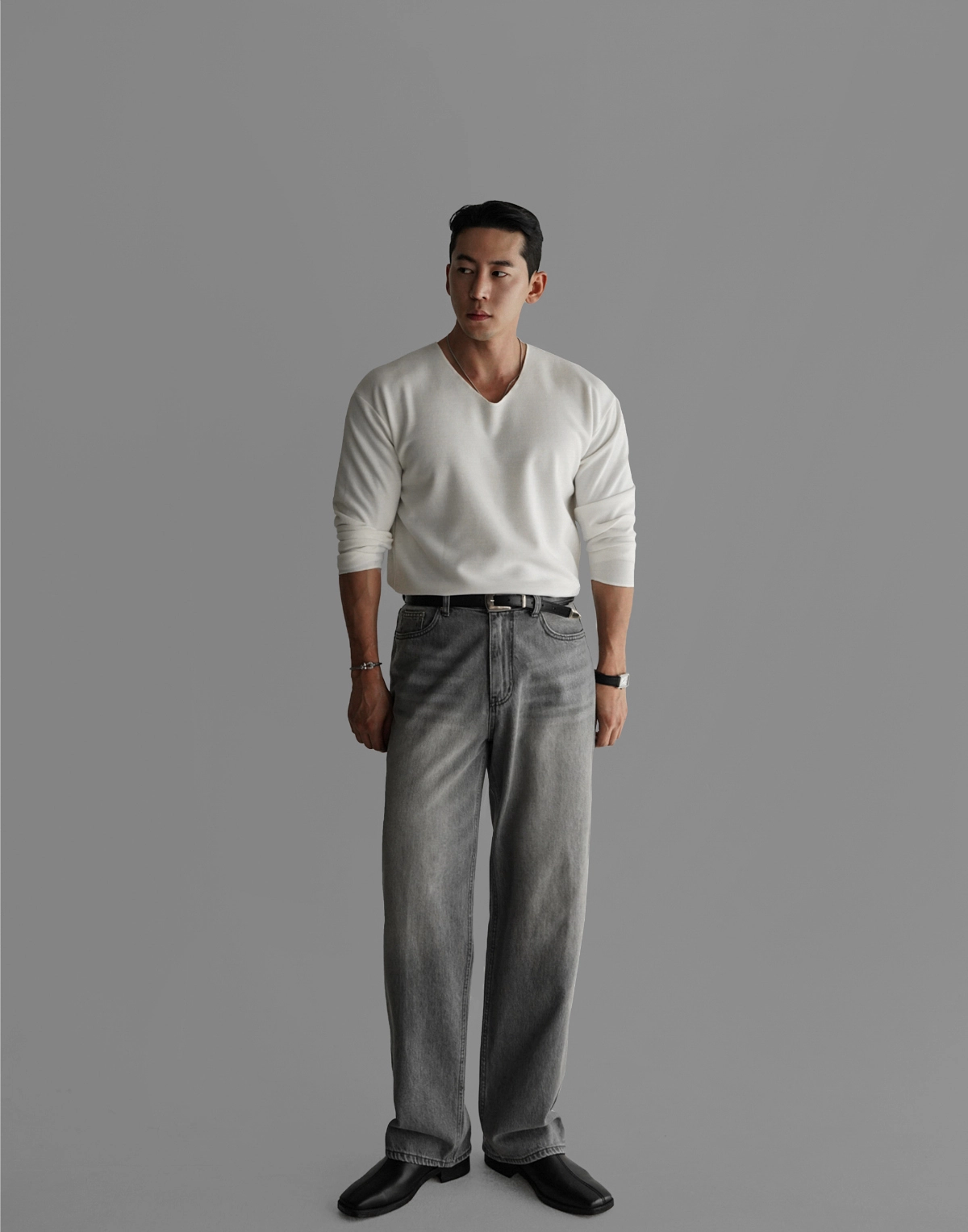 긴팔 티셔츠 모델 착용 이미지-S265L5