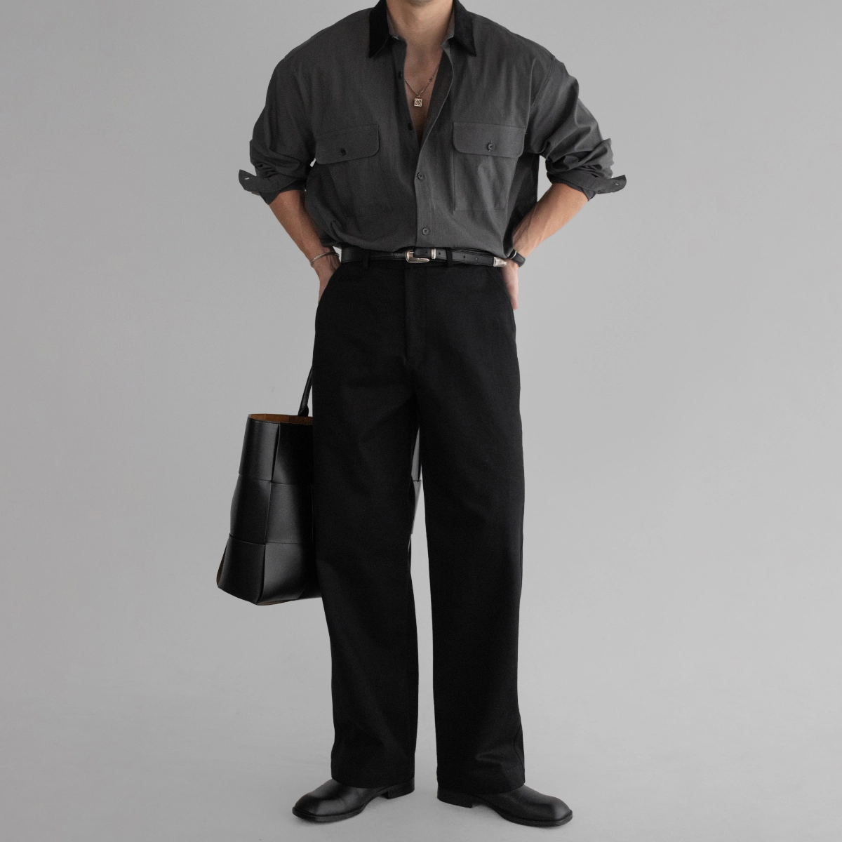 바지 모델 착용 이미지-S327L52