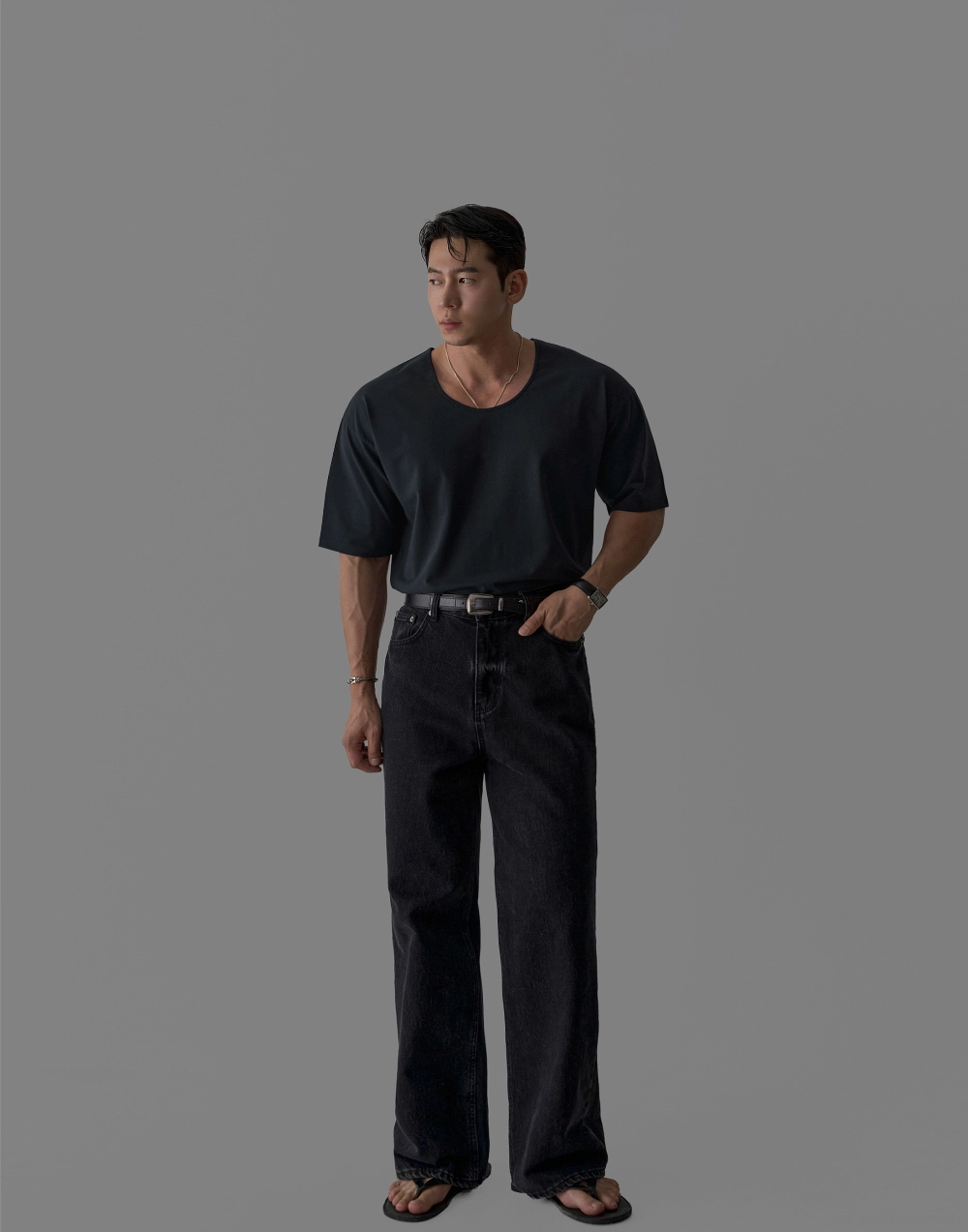 반팔 티셔츠 모델 착용 이미지-S652L34