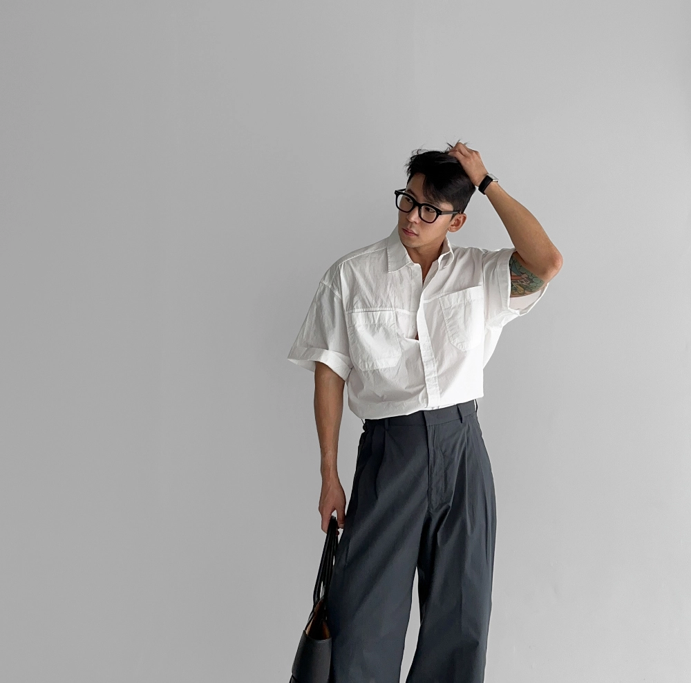 반팔 티셔츠 모델 착용 이미지-S585L18