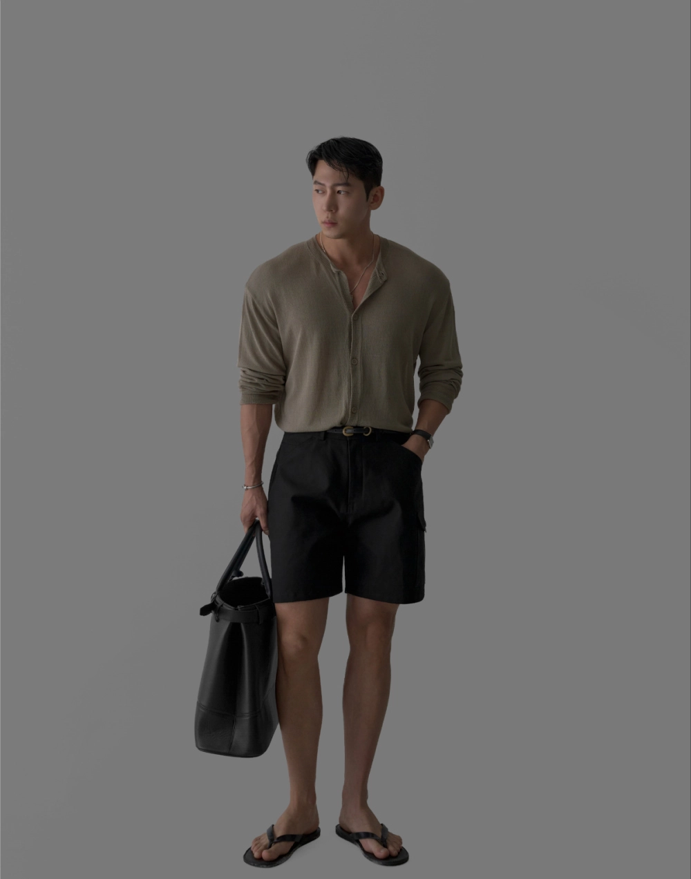 반바지 모델 착용 이미지-S424L15