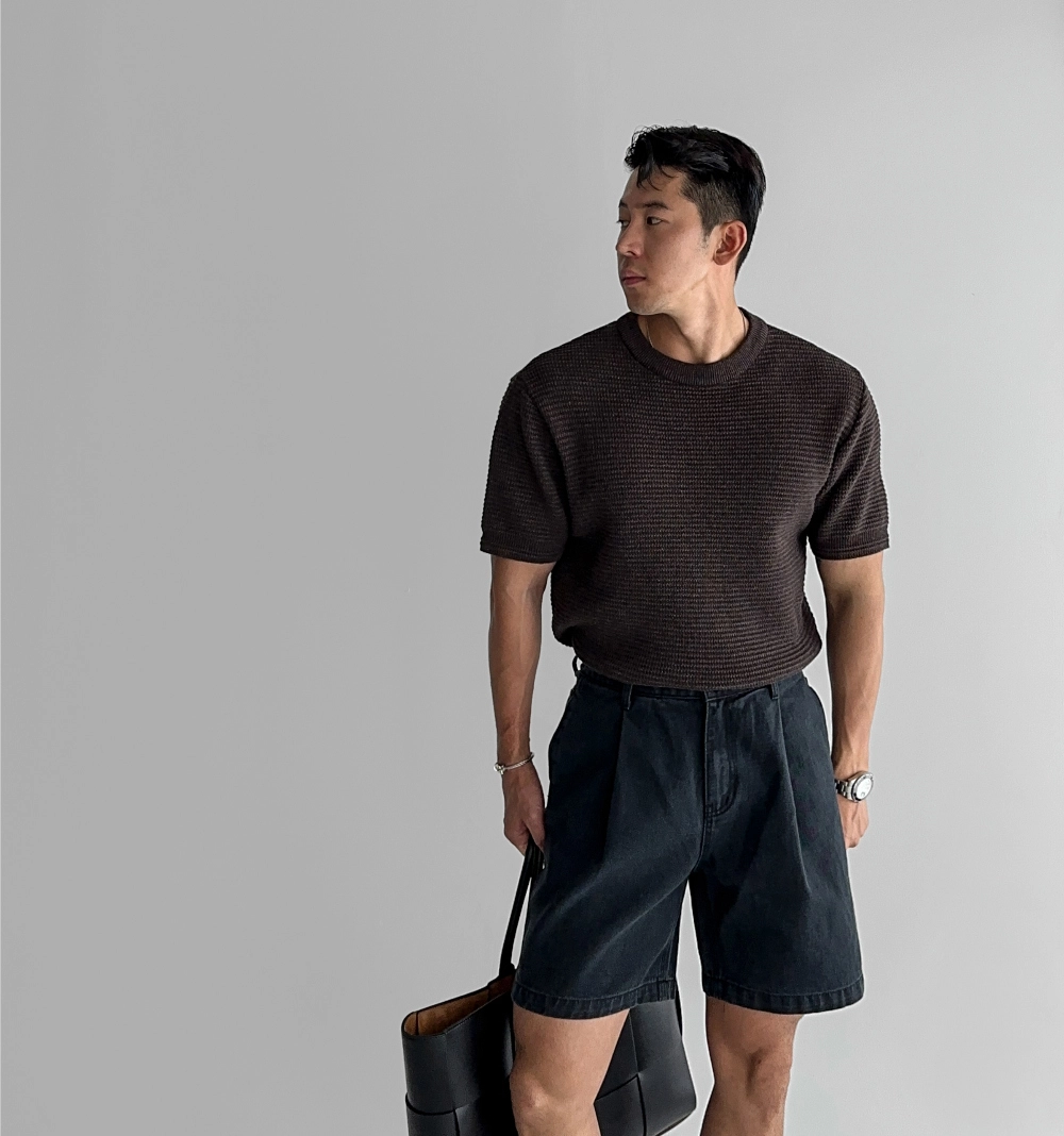 반팔 티셔츠 모델 착용 이미지-S505L24