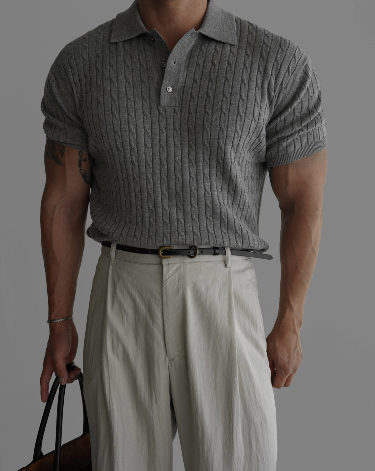 반팔 티셔츠 모델 착용 이미지-S470L2