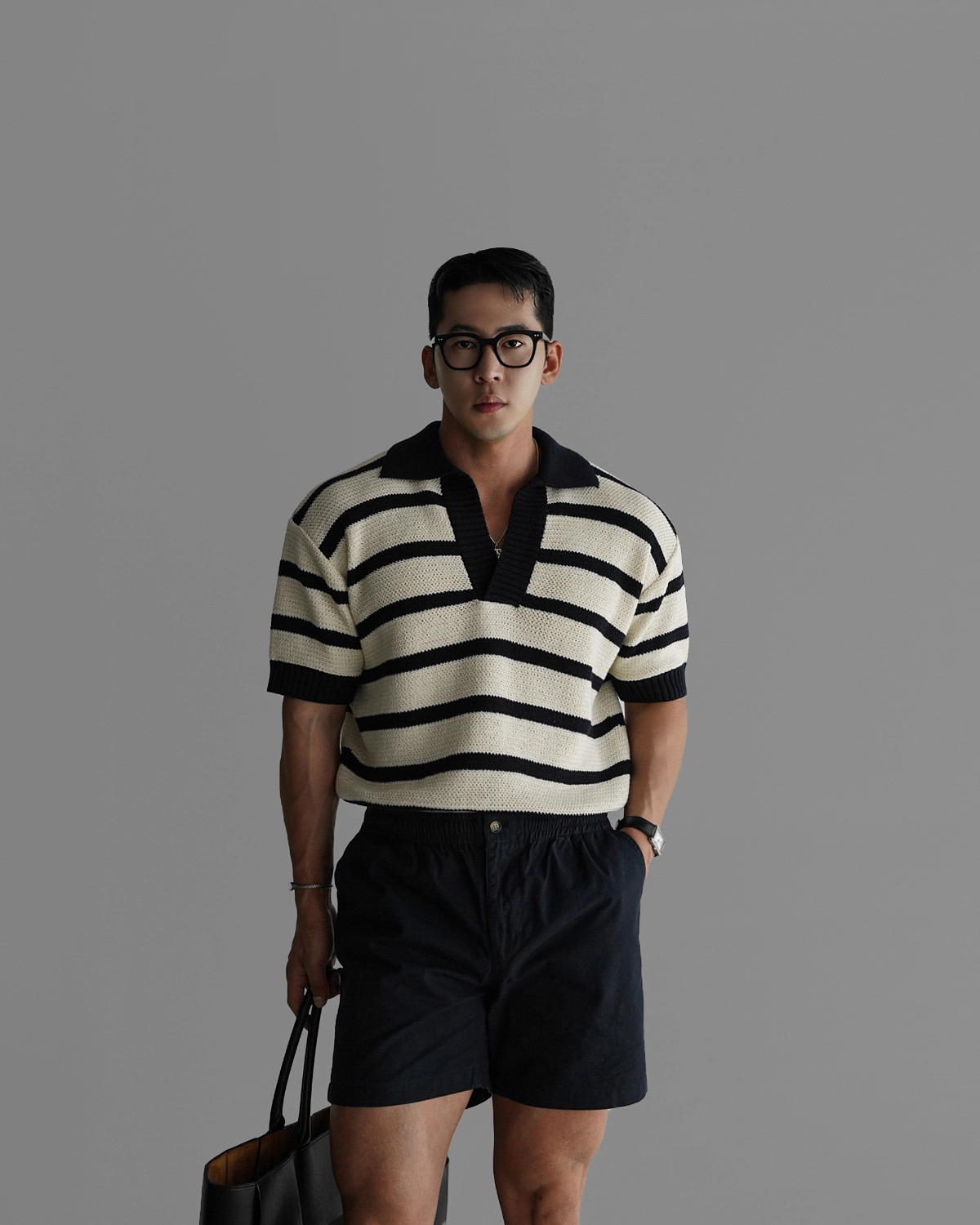 반팔 티셔츠 모델 착용 이미지-S337L23
