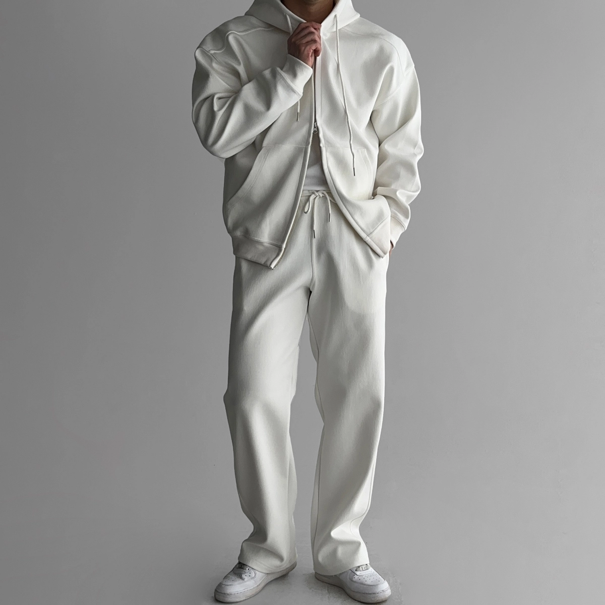 바지 모델 착용 이미지-S251L8