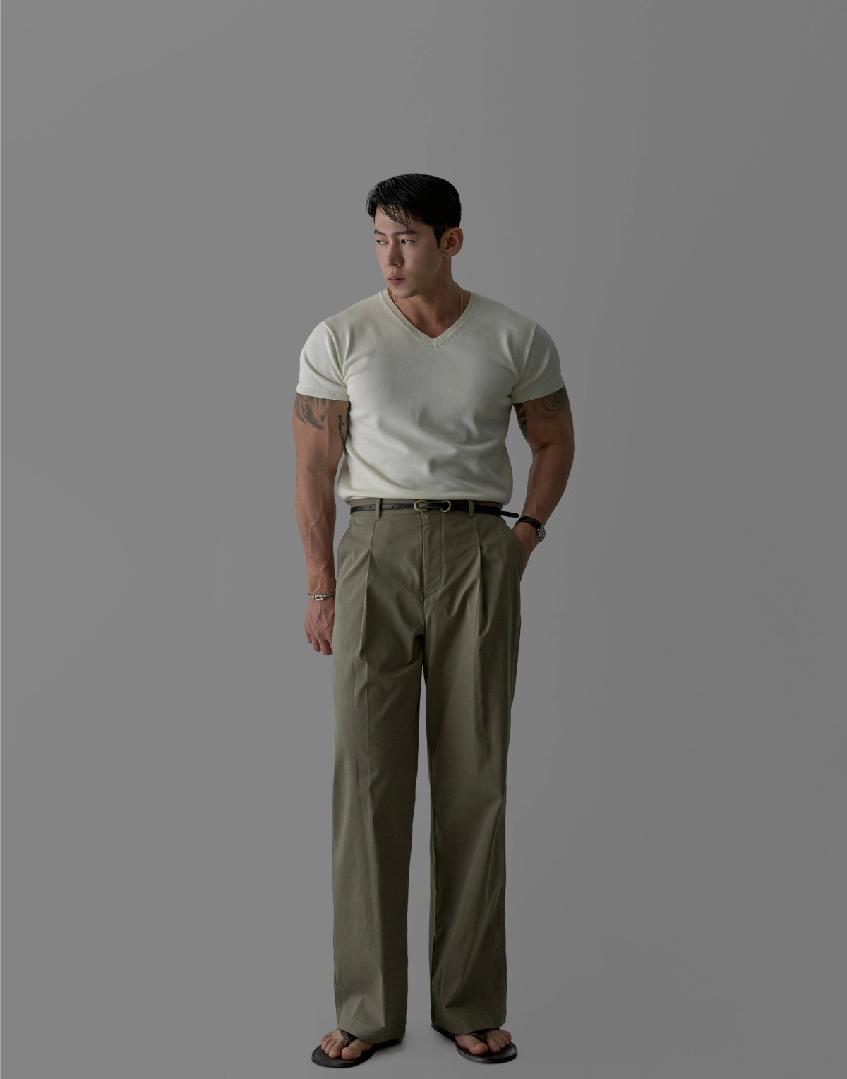바지 모델 착용 이미지-S426L8
