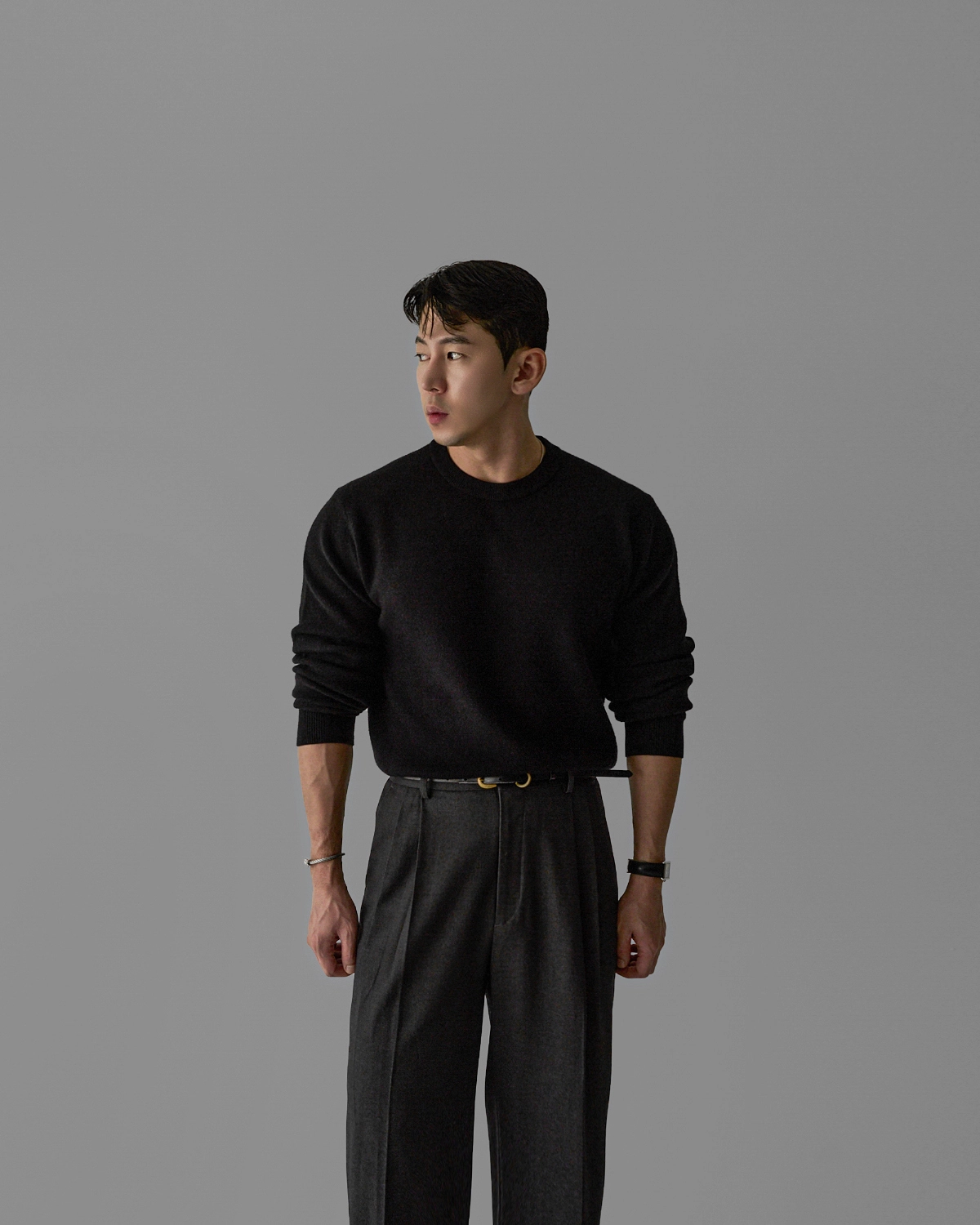 긴팔 티셔츠 모델 착용 이미지-S480L3