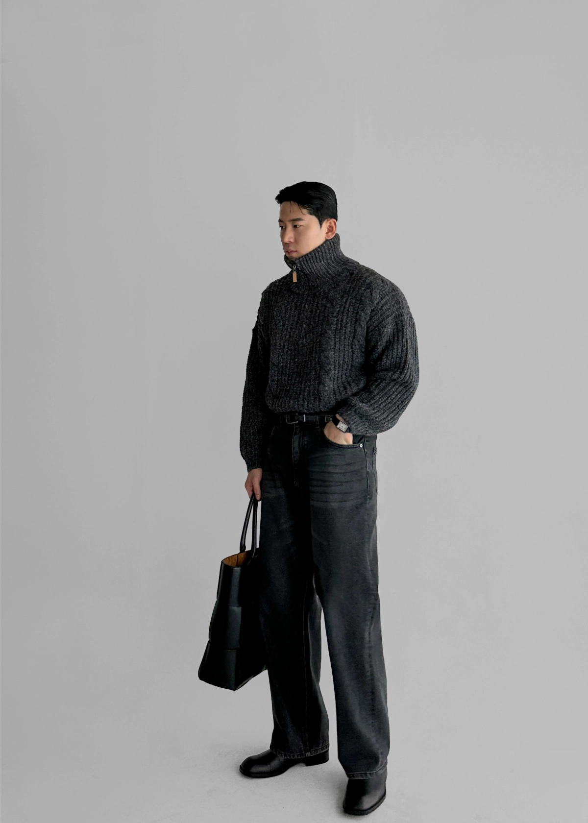 긴팔 티셔츠 모델 착용 이미지-S210L12
