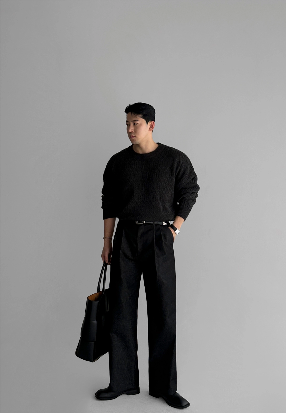 긴팔 티셔츠 모델 착용 이미지-S207L13