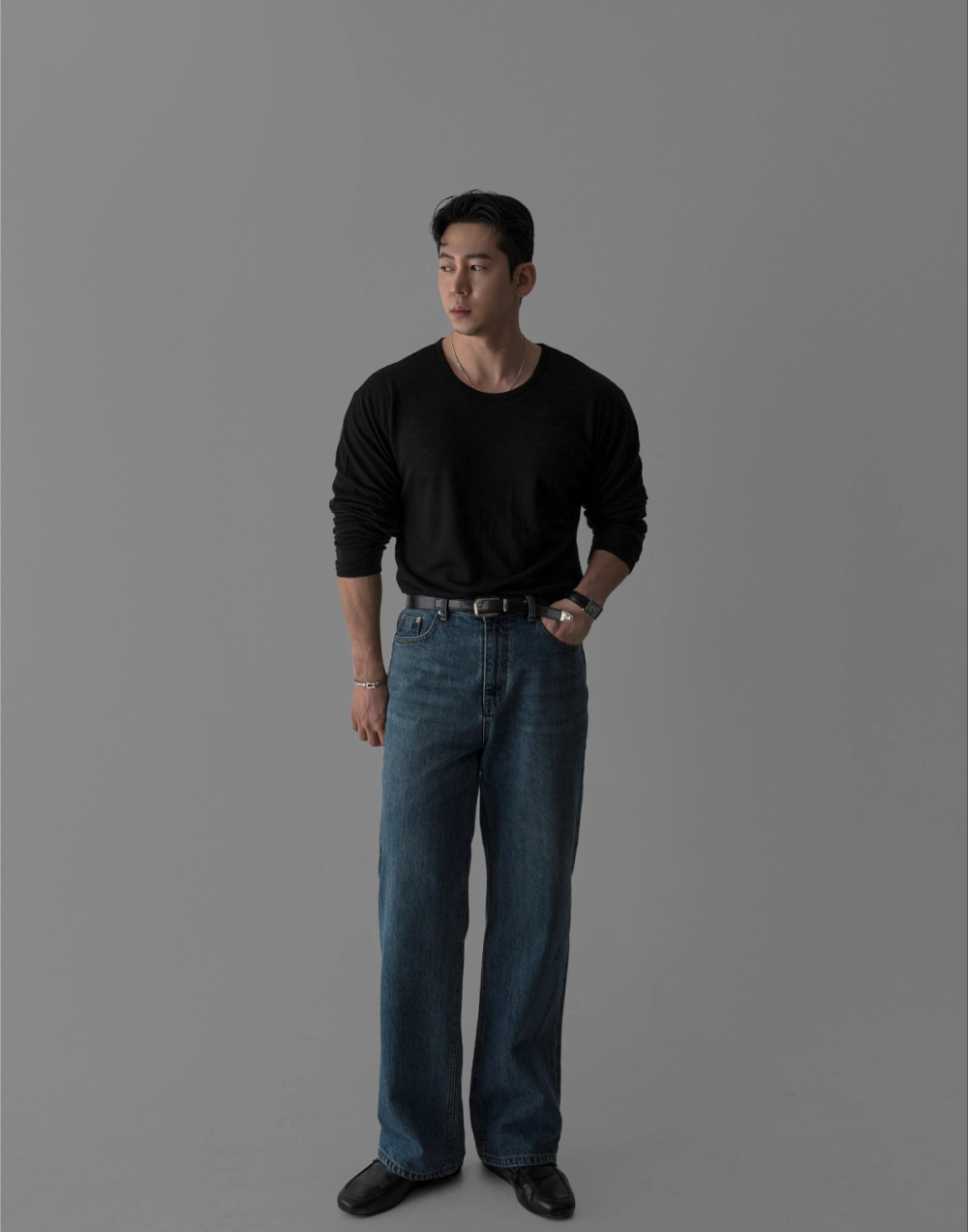 긴팔 티셔츠 모델 착용 이미지-S430L27