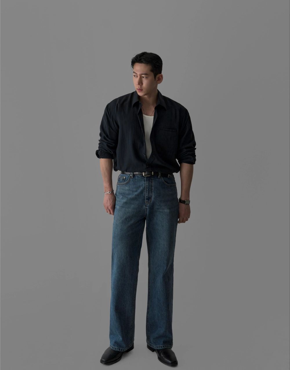 바지 모델 착용 이미지-S433L11