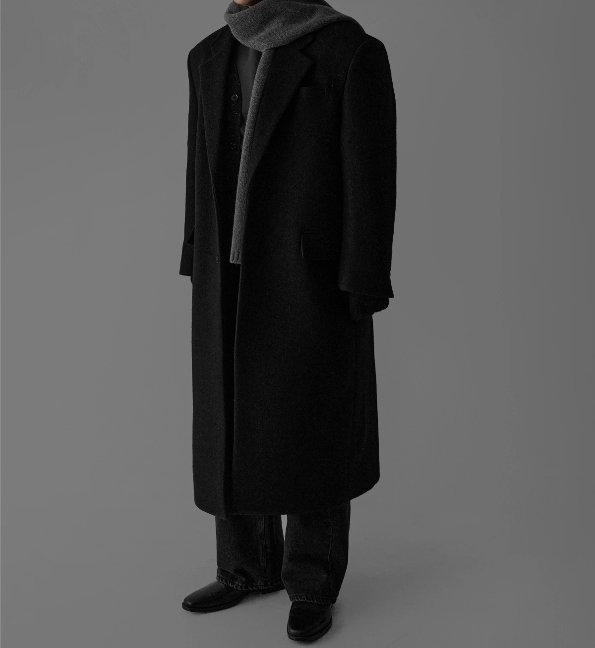 머플러 모델 착용 이미지-S79L2
